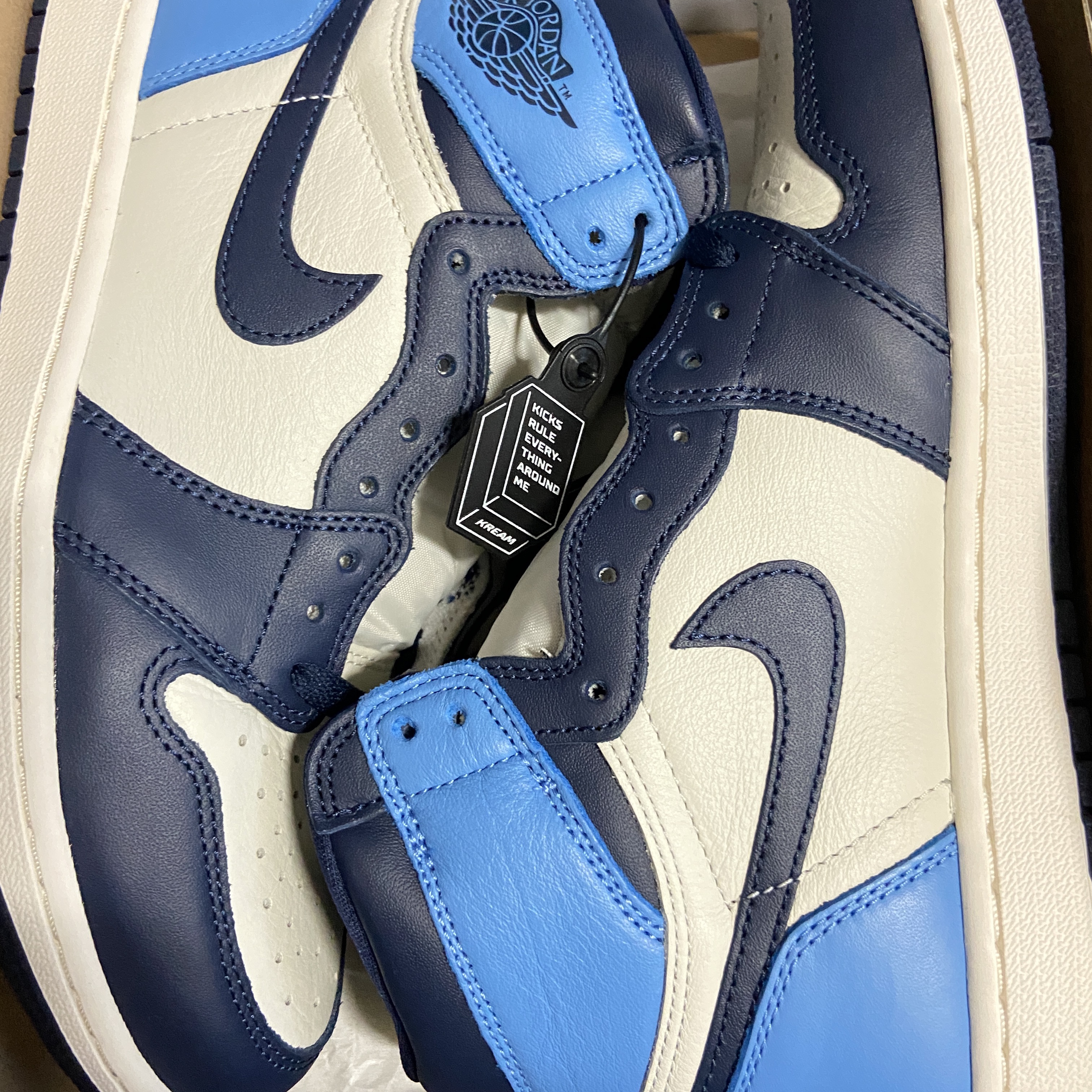 Jordan 1 Retro High Obsidian UNC 착용 스타일