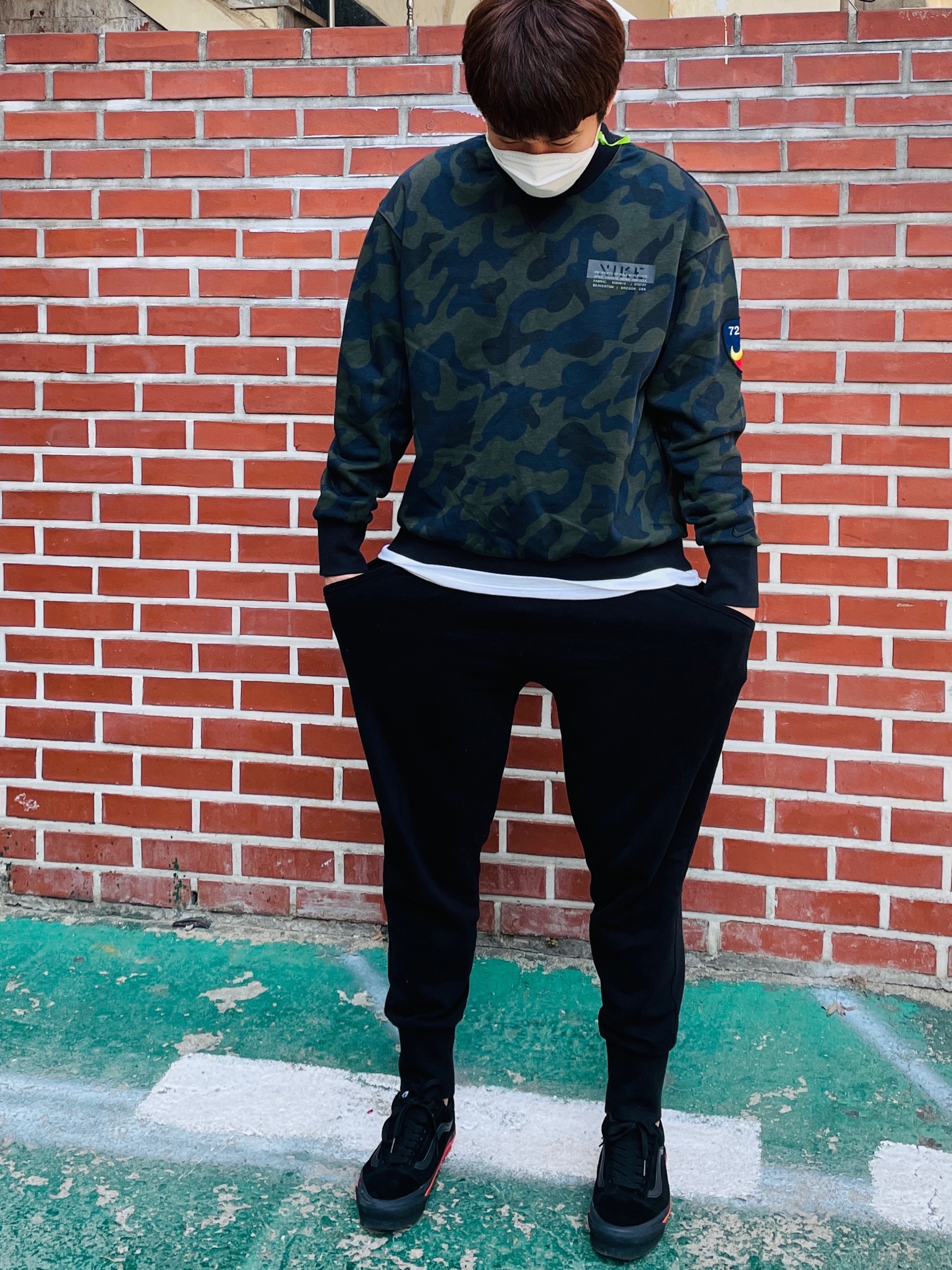 Vans Vault x WTAPS Vault Old Skool LX Black Orange 착용 스타일