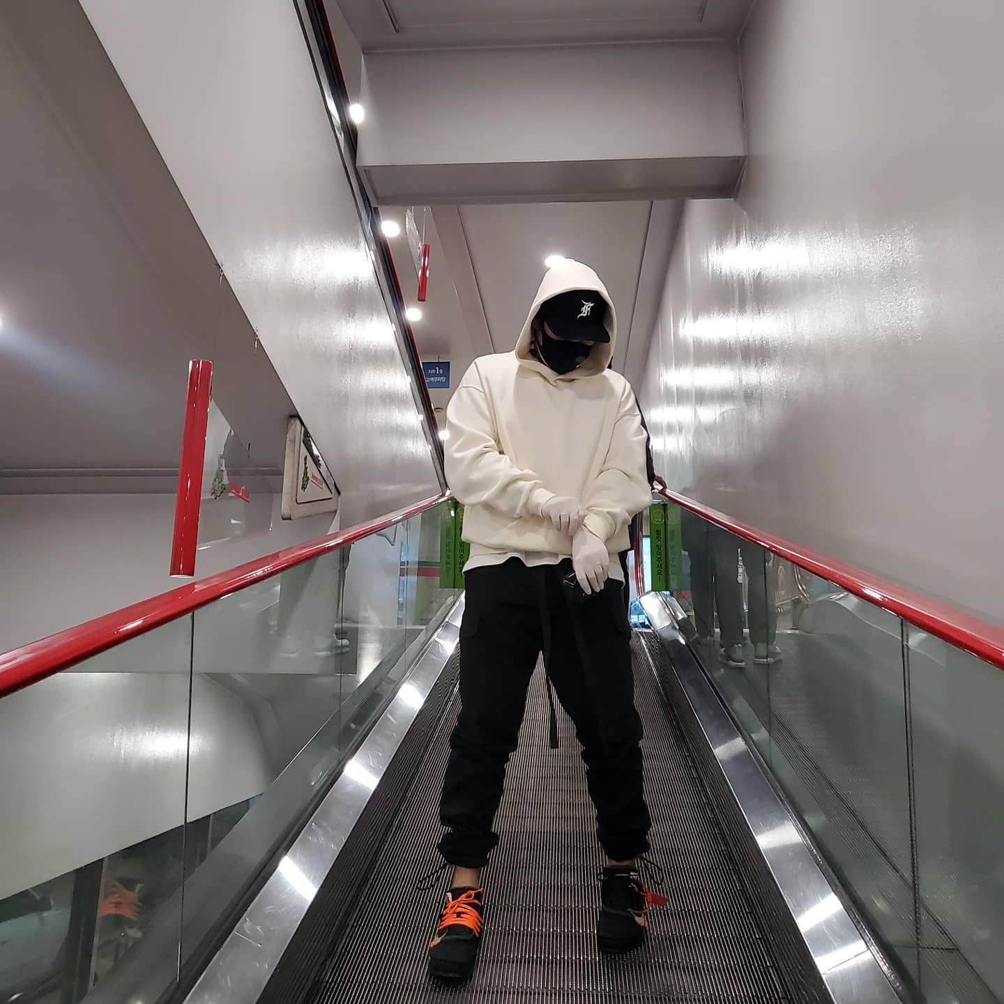 Nike x Off-White Air Presto Black 착용 스타일 - 1