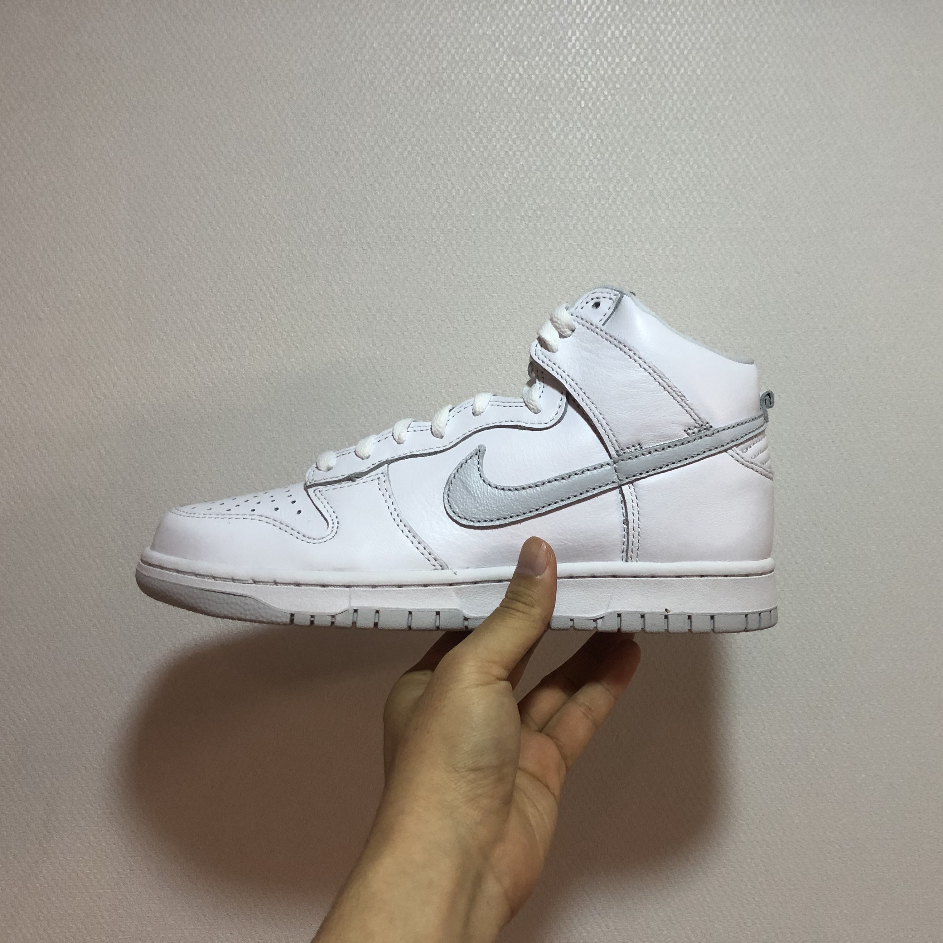 Nike Dunk High SP Pure Platinum 착용 스타일