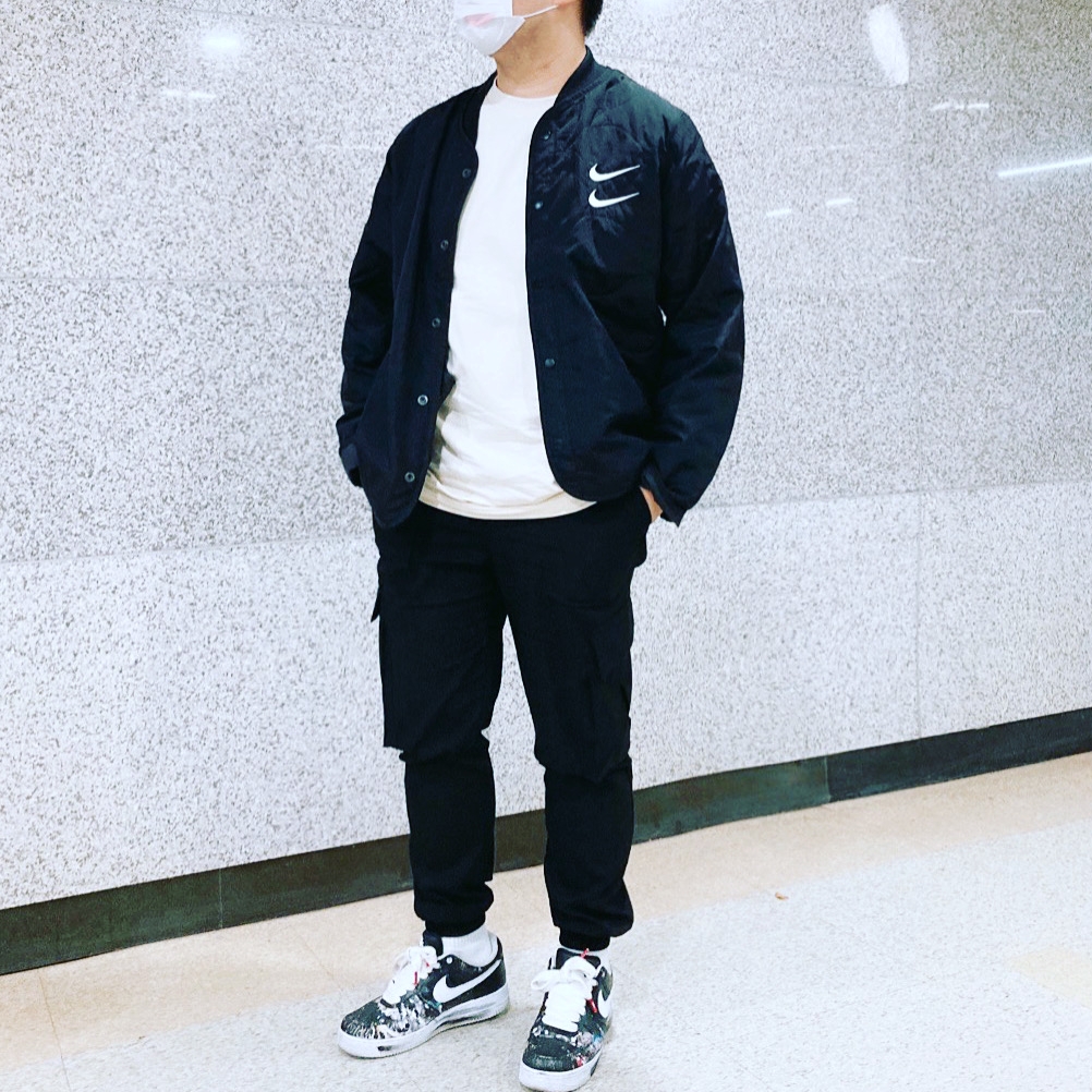 Nike x Peaceminusone Air Force 1 Low Para-Noise 착용 스타일