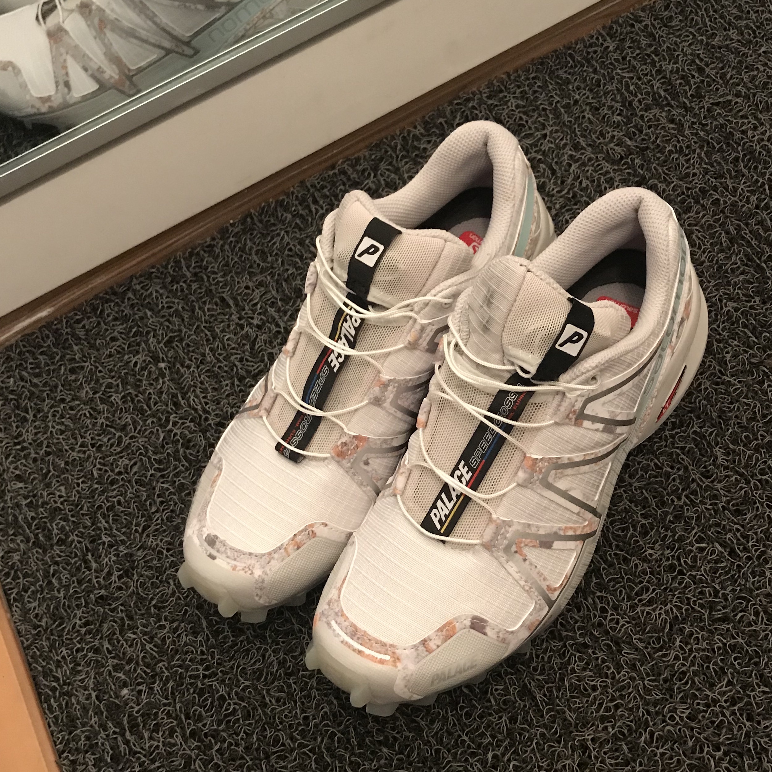 Salomon XT-6 ADV Pink, Salomon x Palace Speedcross 4 White 착용 스타일 - 2