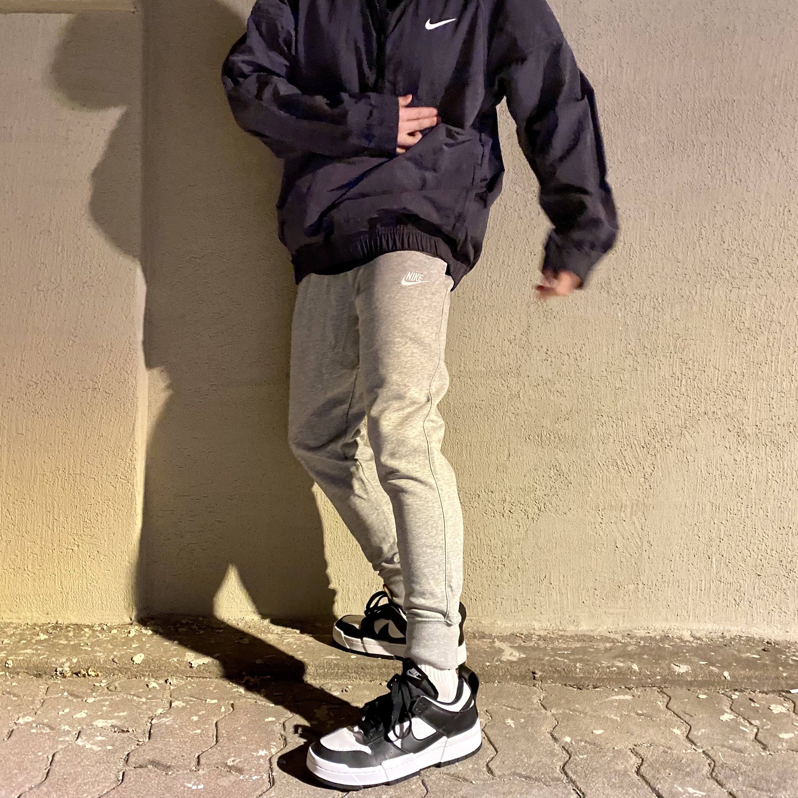 Nike x Stussy Windrunner Jacket Off Noir, (W) Nike Dunk Low Disrupt Black White 착용 스타일