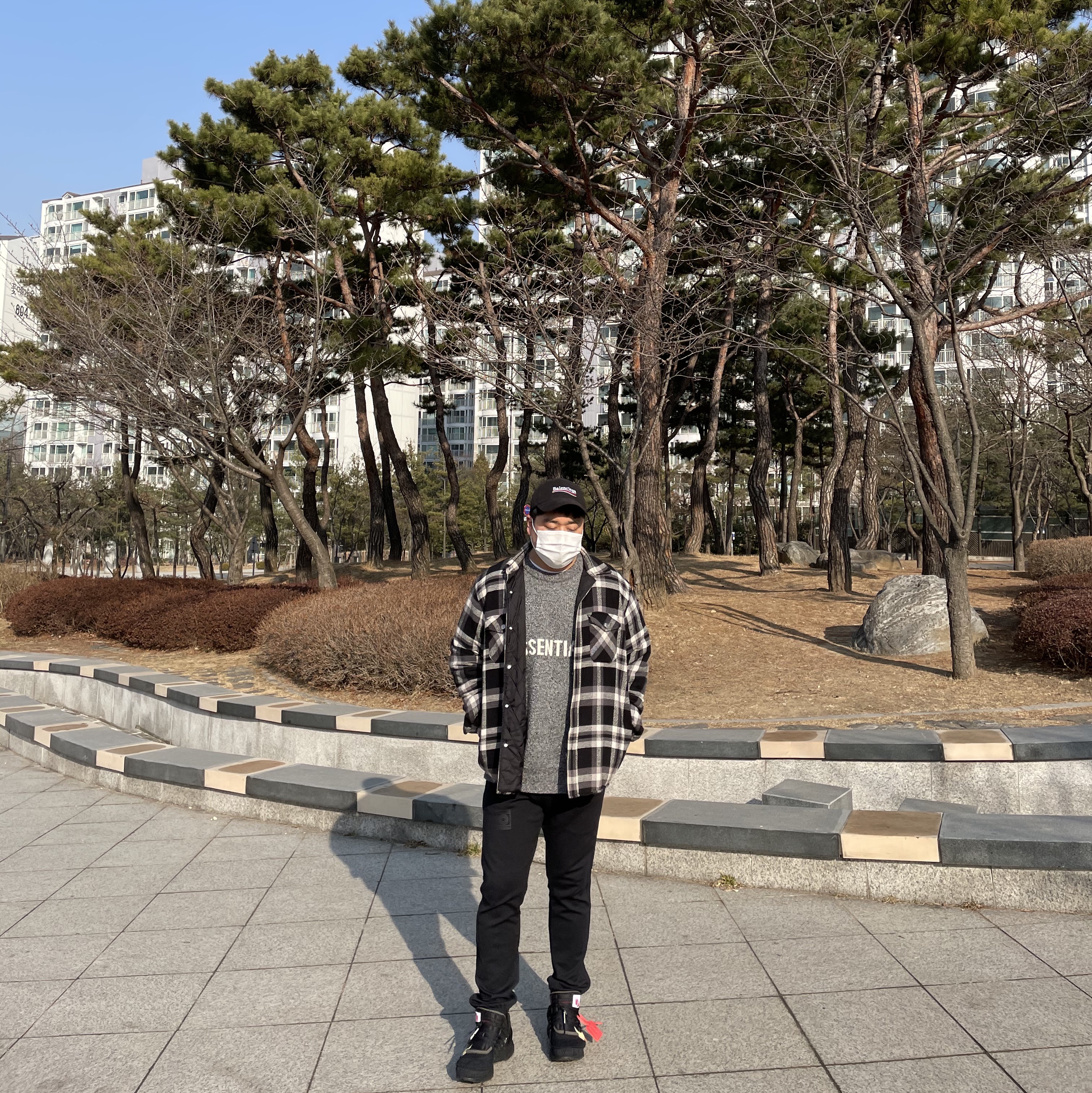 Essentials Knit Sweater Grey Melange - 20SS, Nike x Off-White Air Presto Black 착용 스타일 - 1