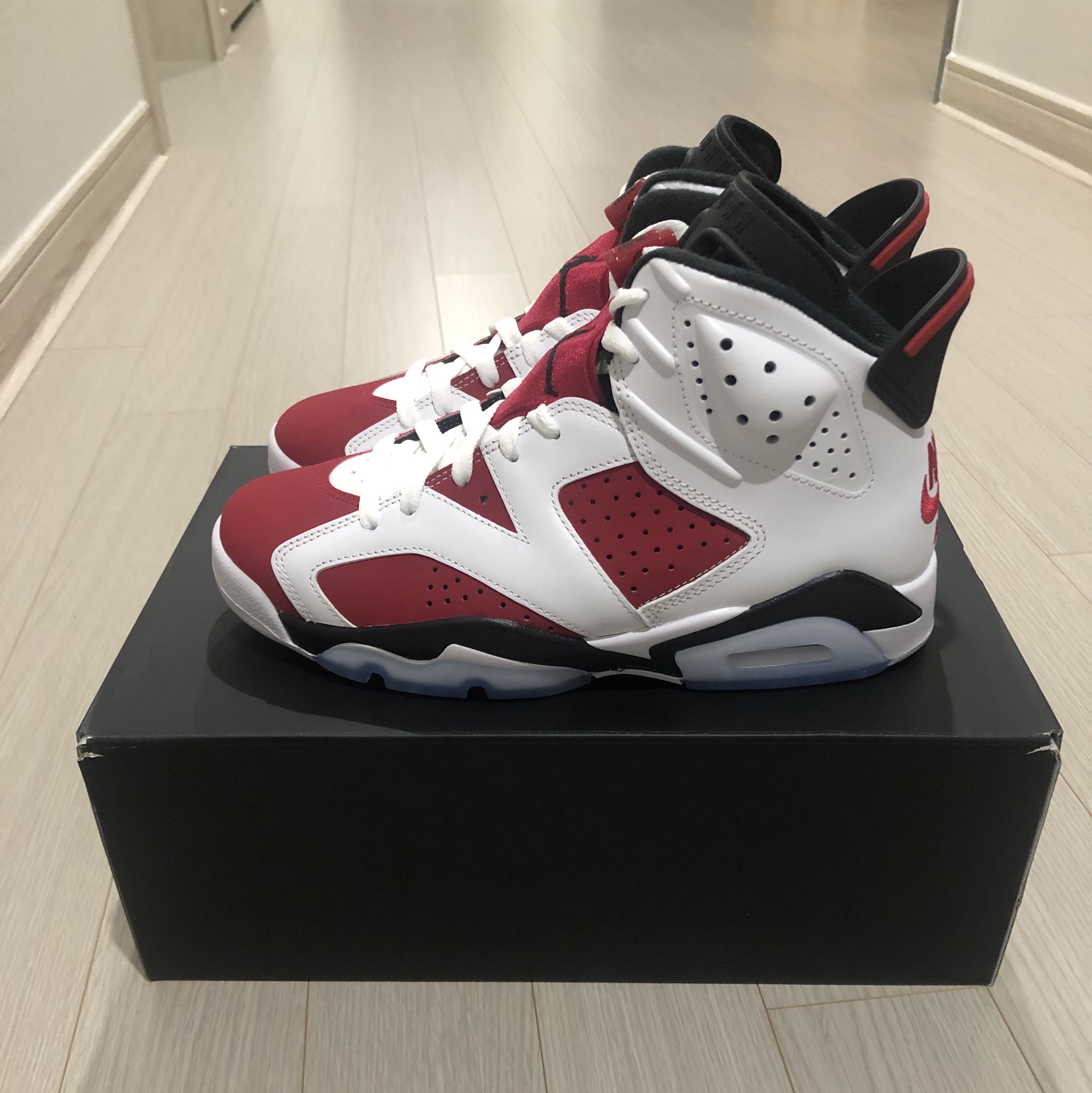 Jordan 6 Retro Carmine 2021 착용 스타일 - 1