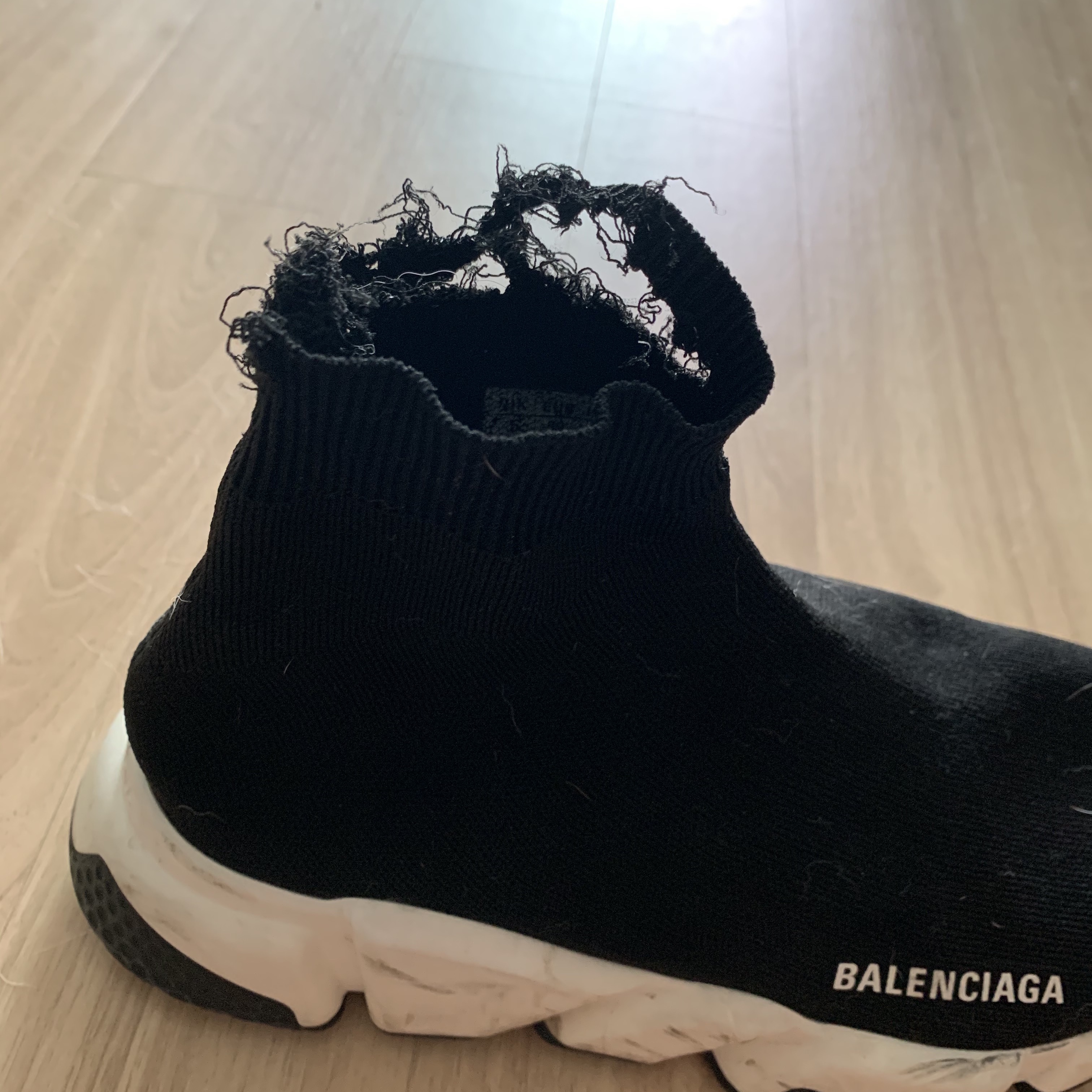 Balenciaga Speed Trainer Black White 2020 착용 스타일 - 2