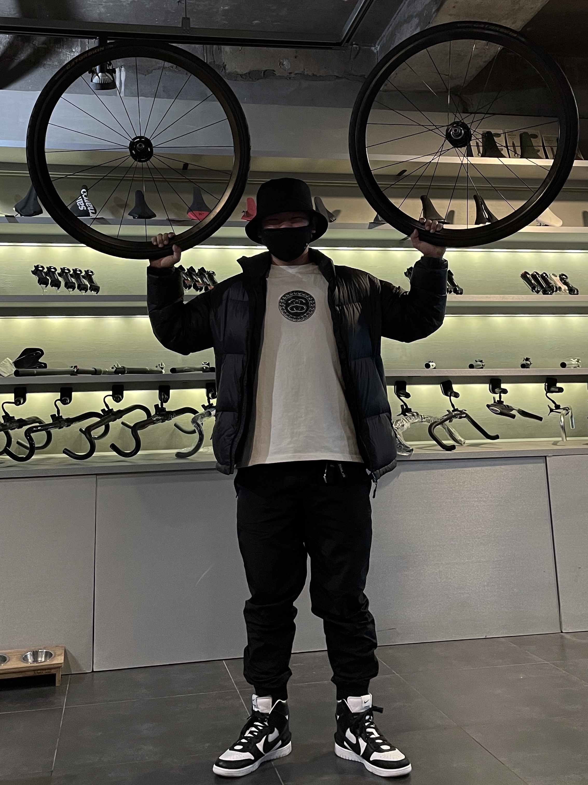 Nike x Ambush Dunk High Black, Nike x Stussy Big Swoosh LS T-Shirt White - US/EU 착용 스타일