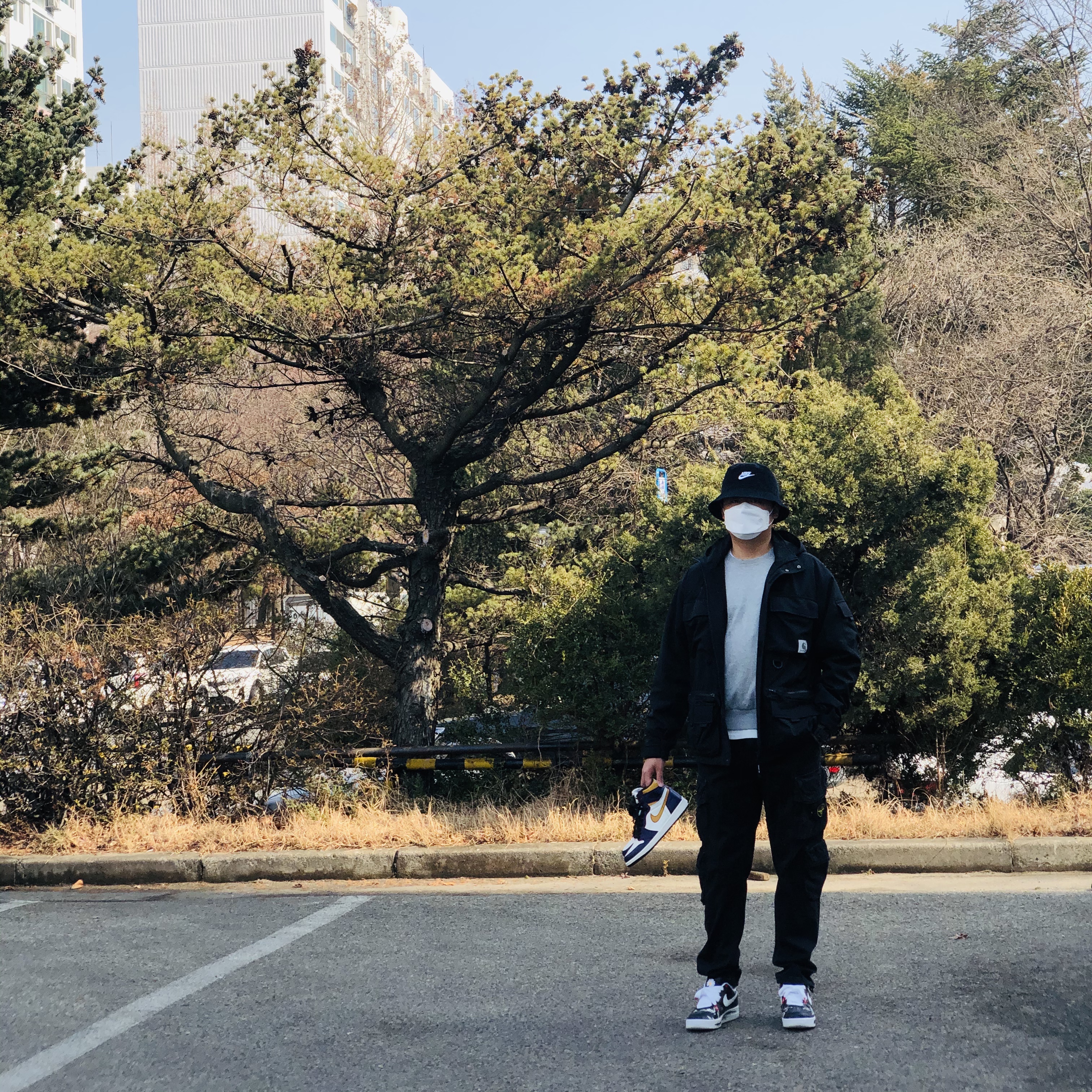 Nike x Peaceminusone Air Force 1 Low Para-Noise, Jordan 1 Retro High OG Defiant SB LA to Chicago 착용 스타일 - 2