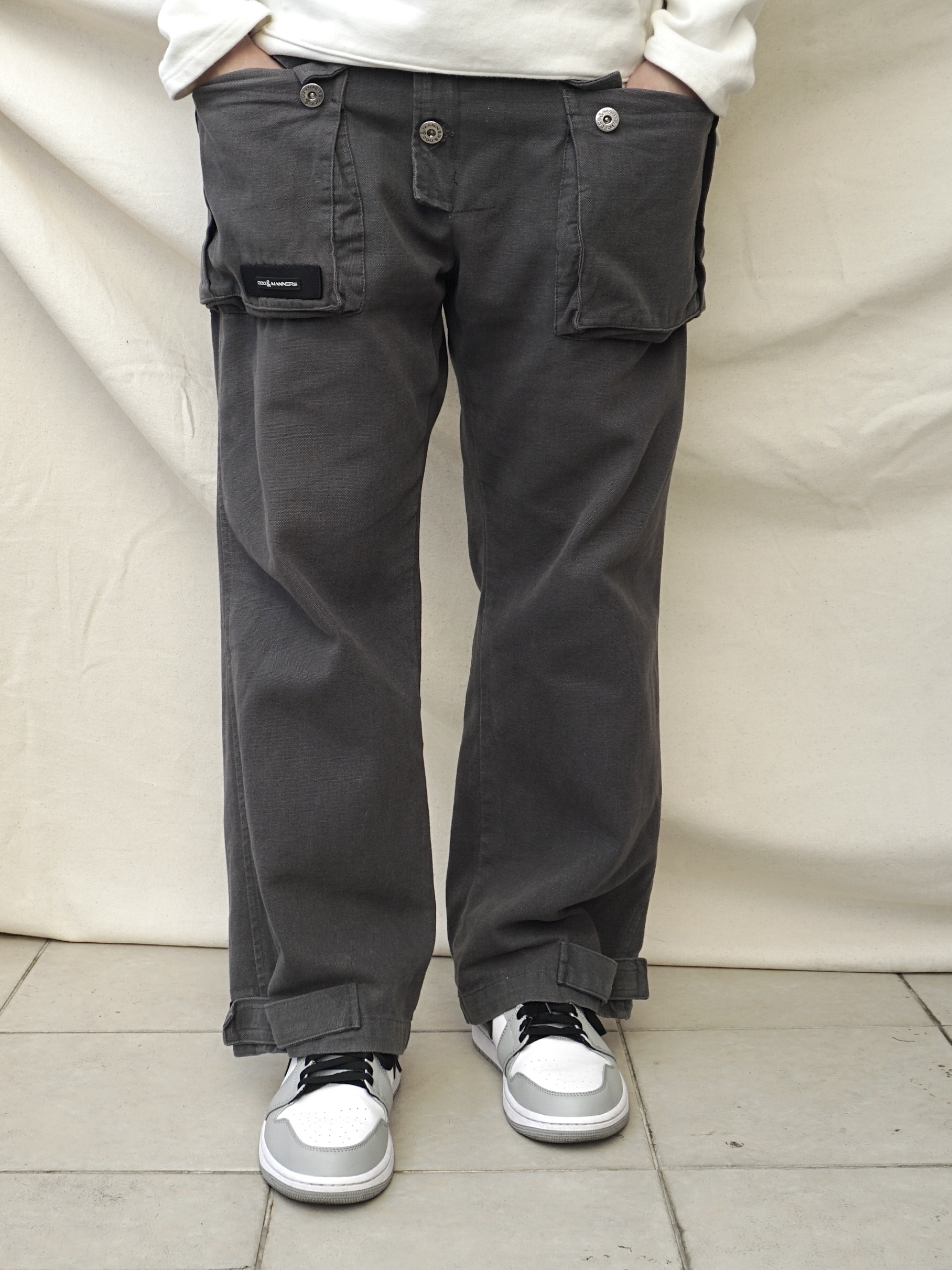 Jordan 1 Mid Light Smoke Grey 착용 스타일 - 2