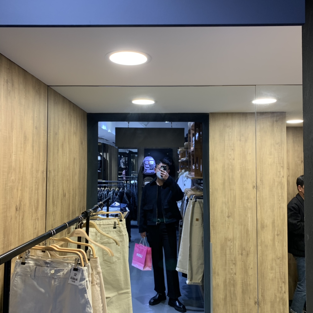 KREAM 프로필 이미지