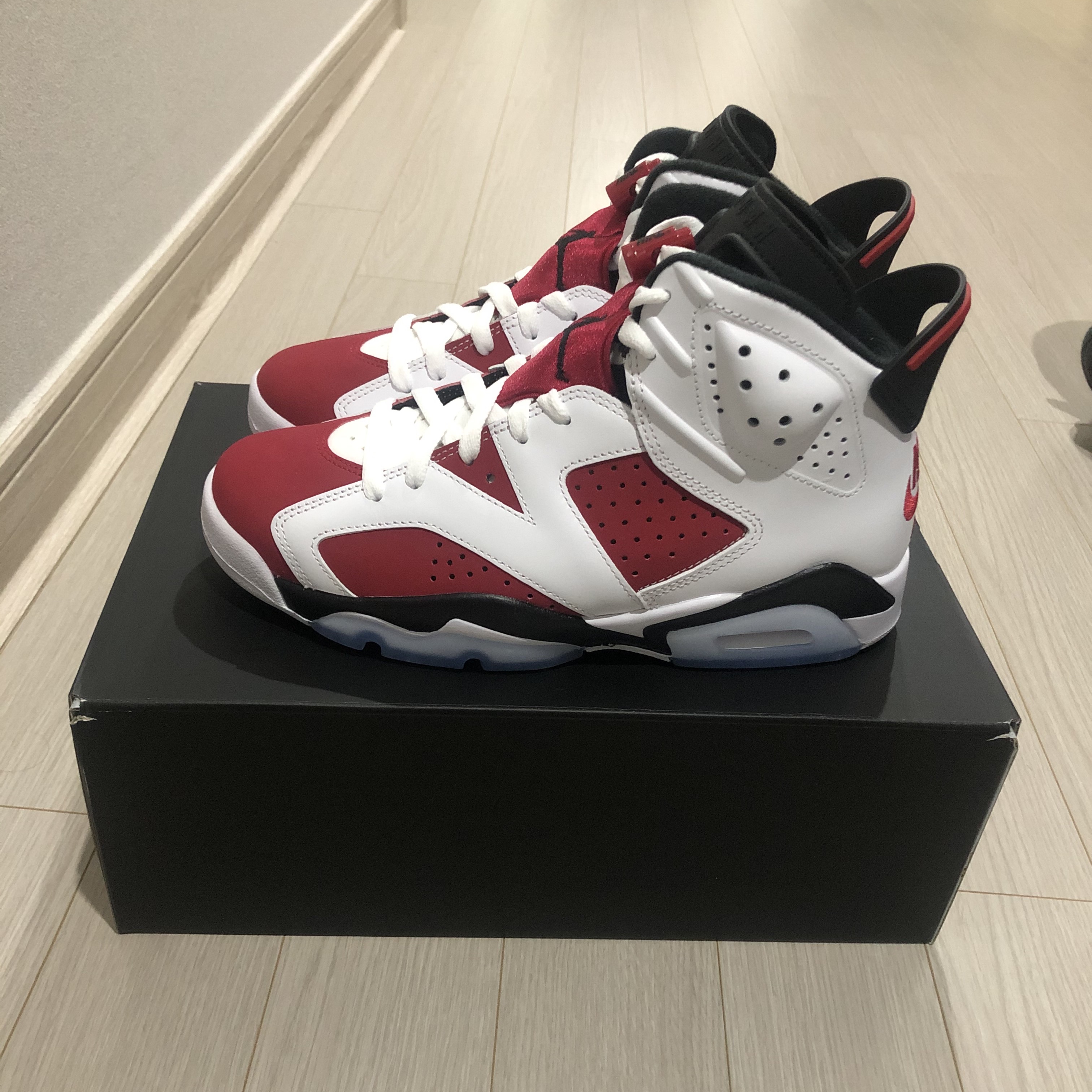 Jordan 6 Retro Carmine 2021 착용 스타일 - 4