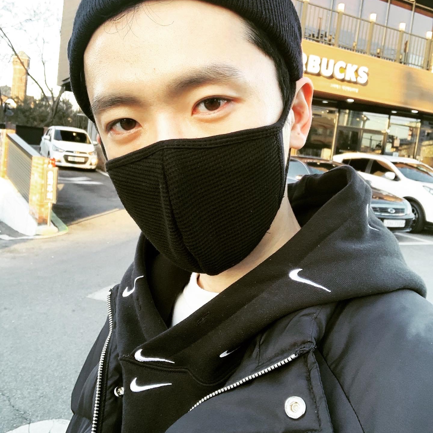 Nike NRG Swoosh Logo Hoodie Black, Nike x Off-White Blazer Mid Grim Reaper Black 착용 스타일 - 2