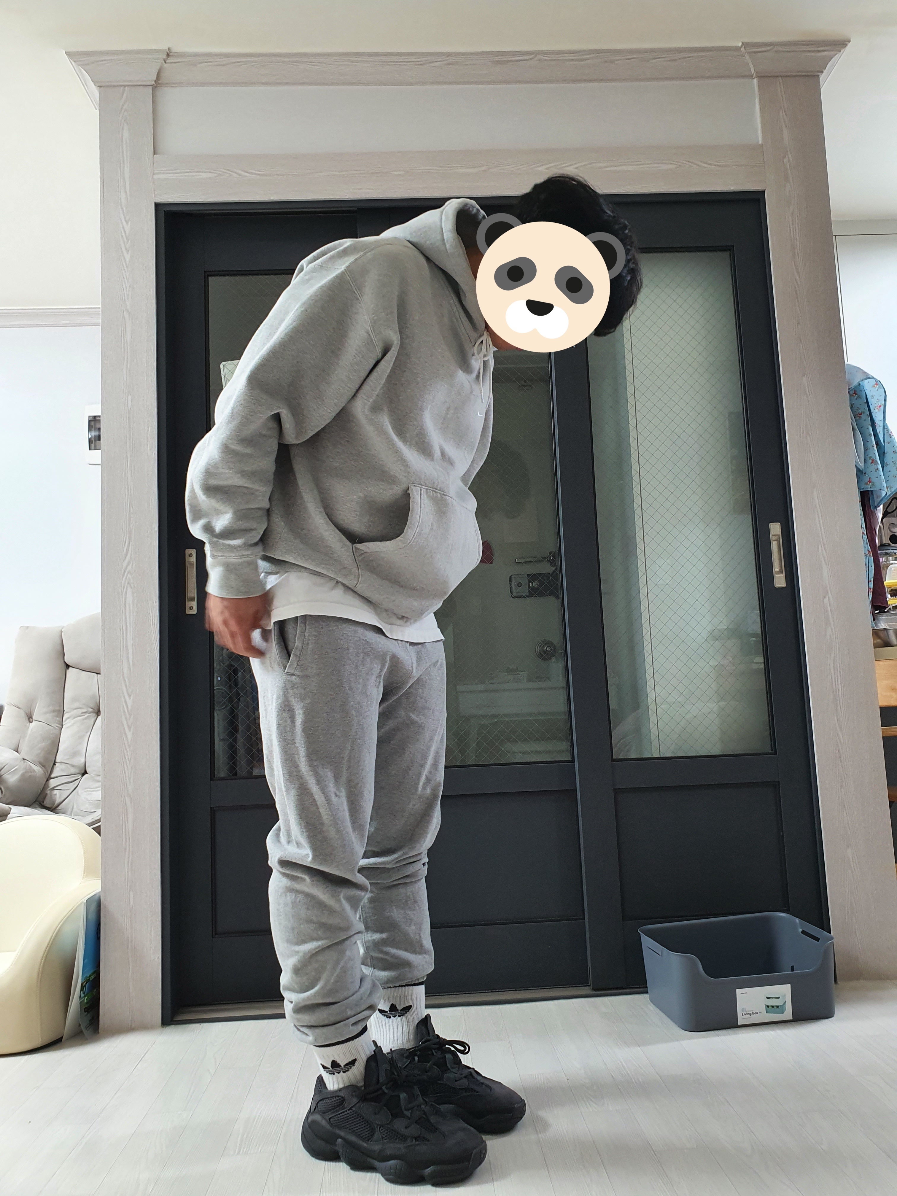 Adidas Yeezy 500 Utility Black 2018/2020 착용 스타일