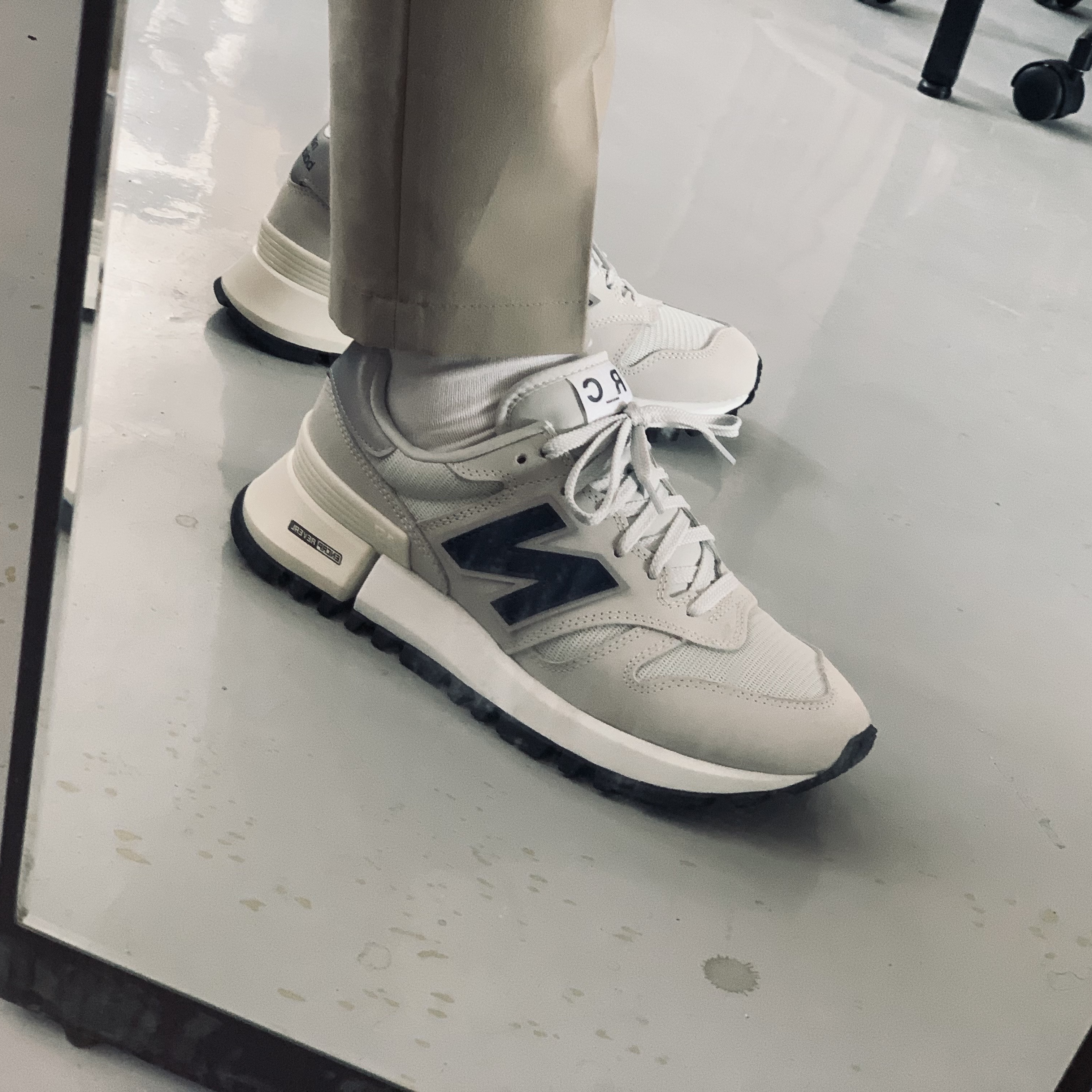 New Balance x Tokyo Design Studio R_C 1300 Summer Fog 착용 스타일