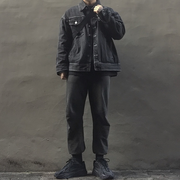 Adidas Yeezy Boost 700 V2 Vanta 2019 착용 스타일