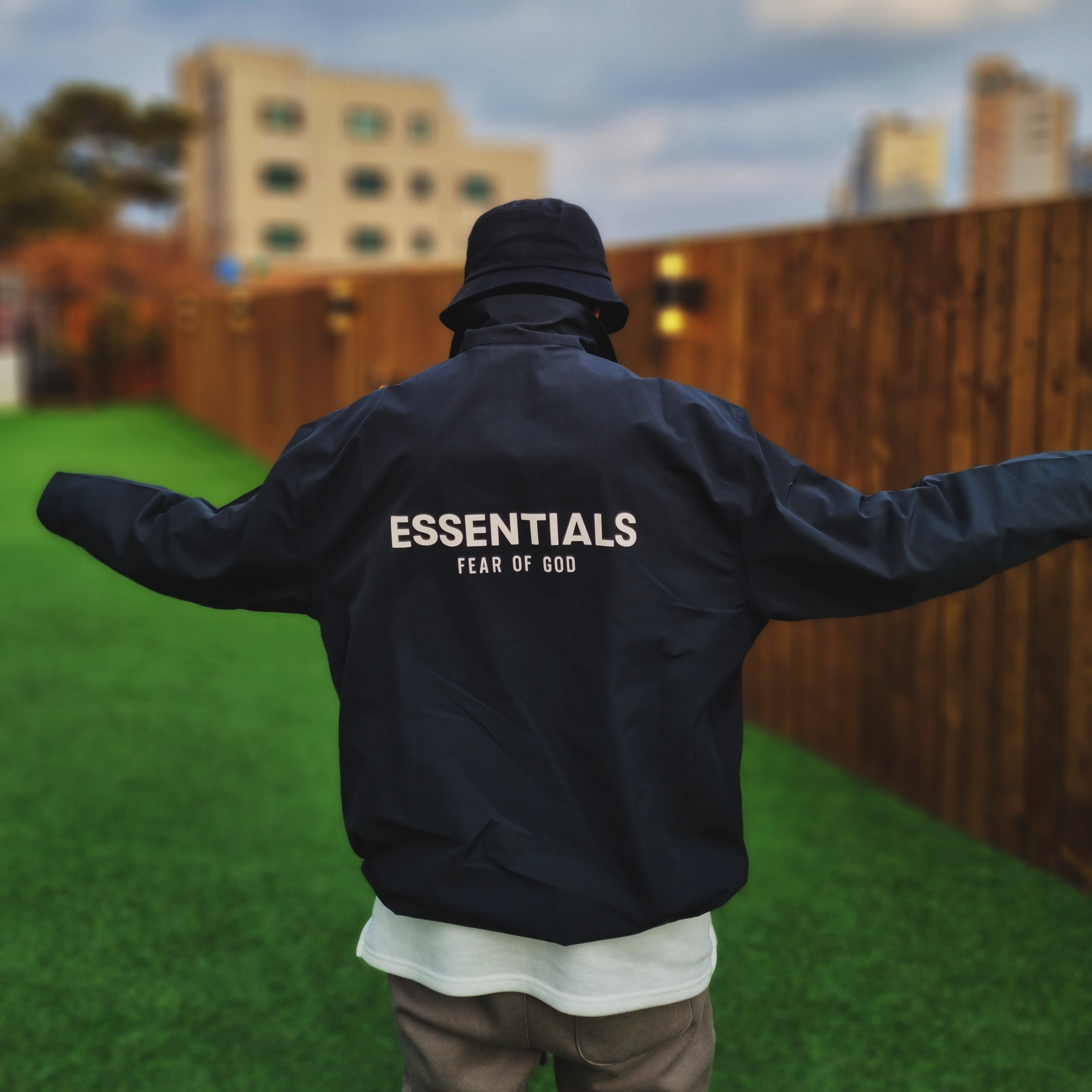 Essentials Coach Jacket Dark Slate/Stretch Limo/Black - 20FW 착용 스타일 - 2