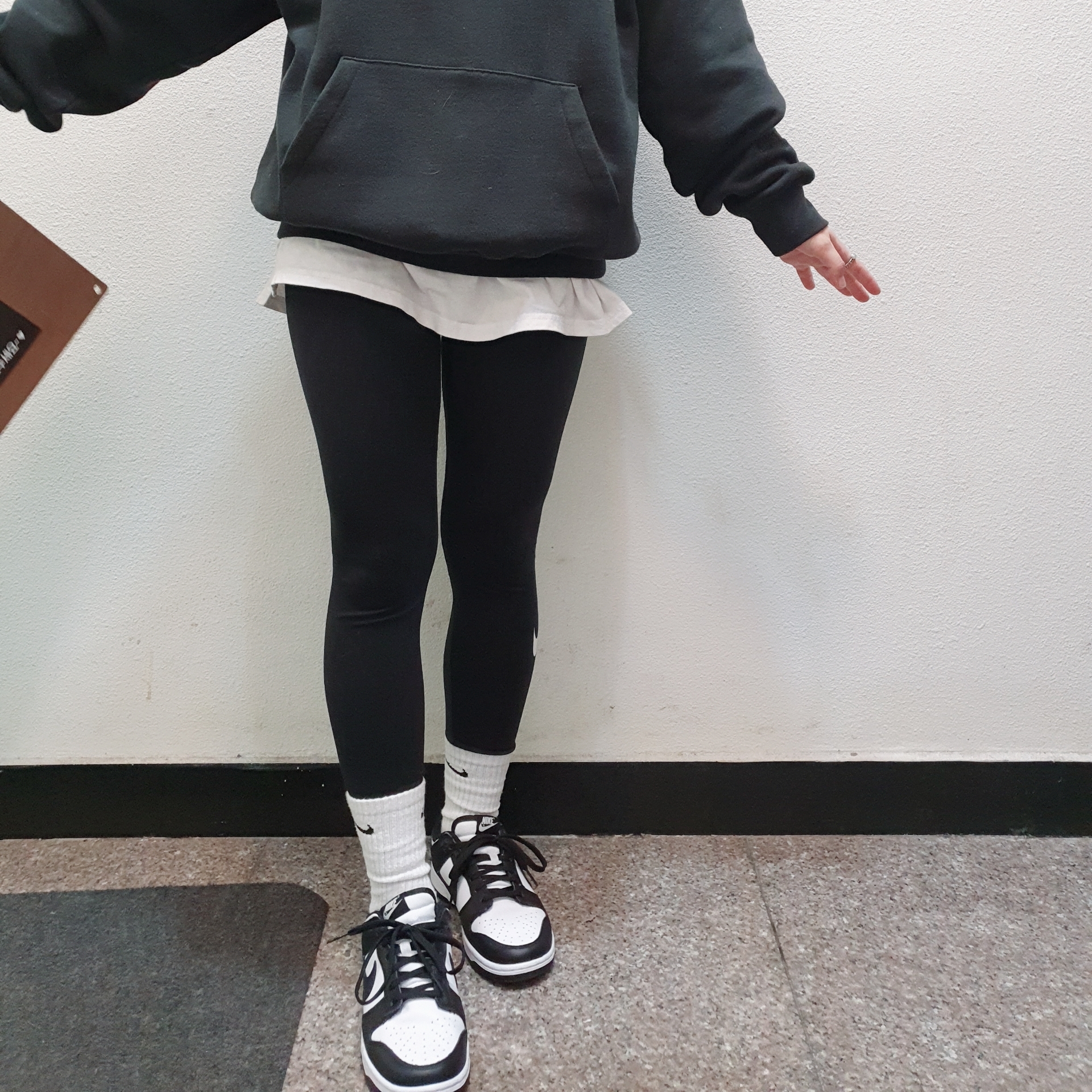 (W) Nike Dunk Low Black 착용 스타일