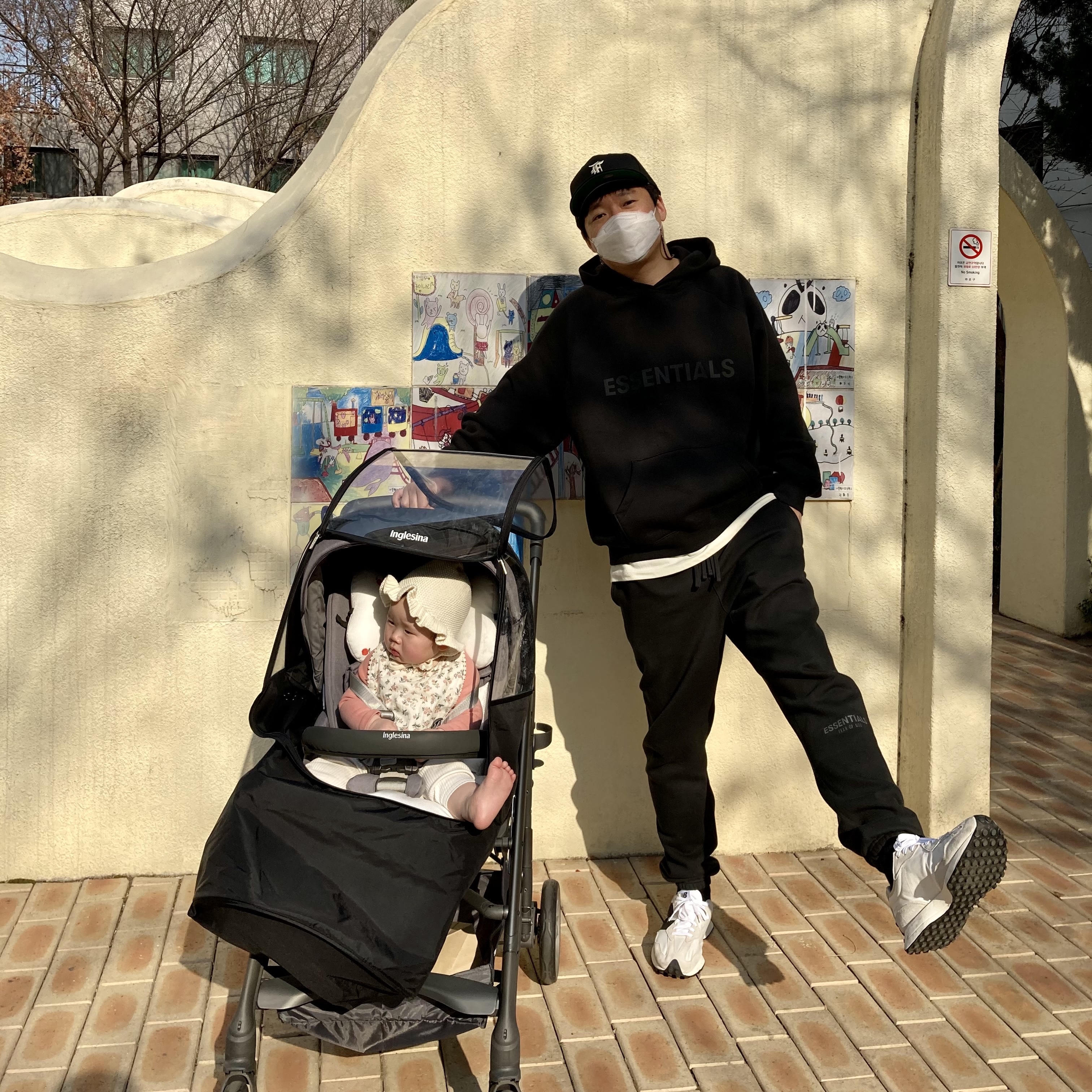 Essentials Sweatpants Dark Slate/Black 2020, Essentials 3D Silicon Applique Pullover Hoodie Dark Slate/Black 2020 착용 스타일