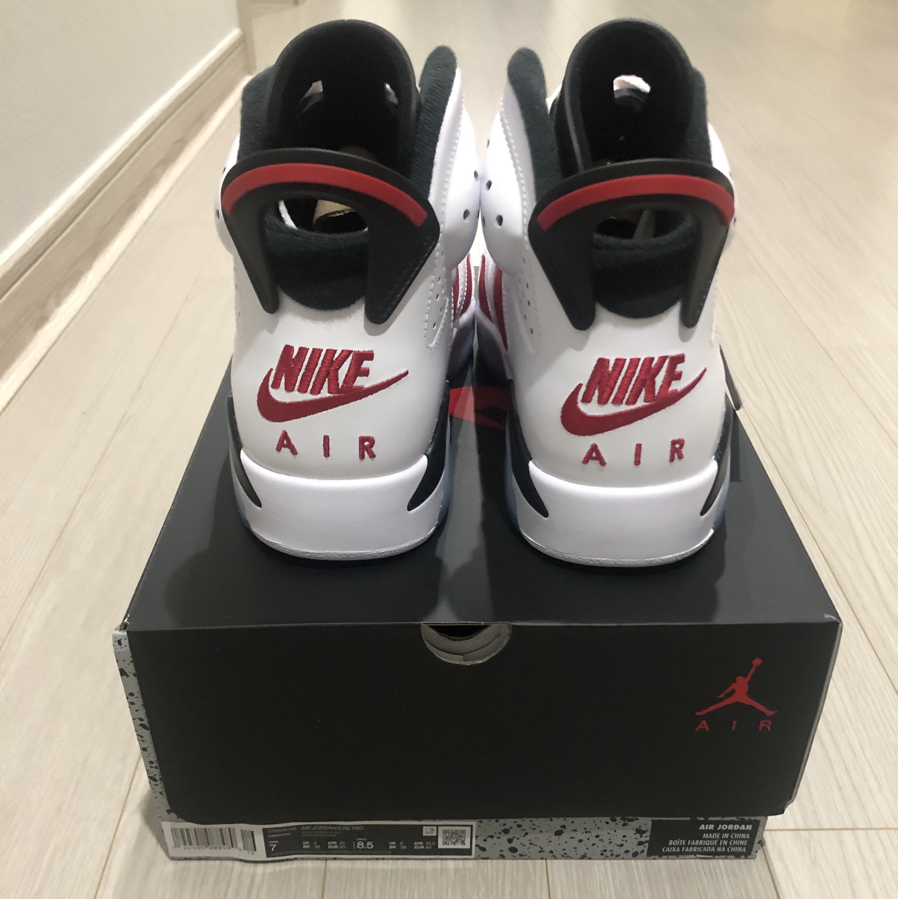 Jordan 6 Retro Carmine 2021 착용 스타일 - 3