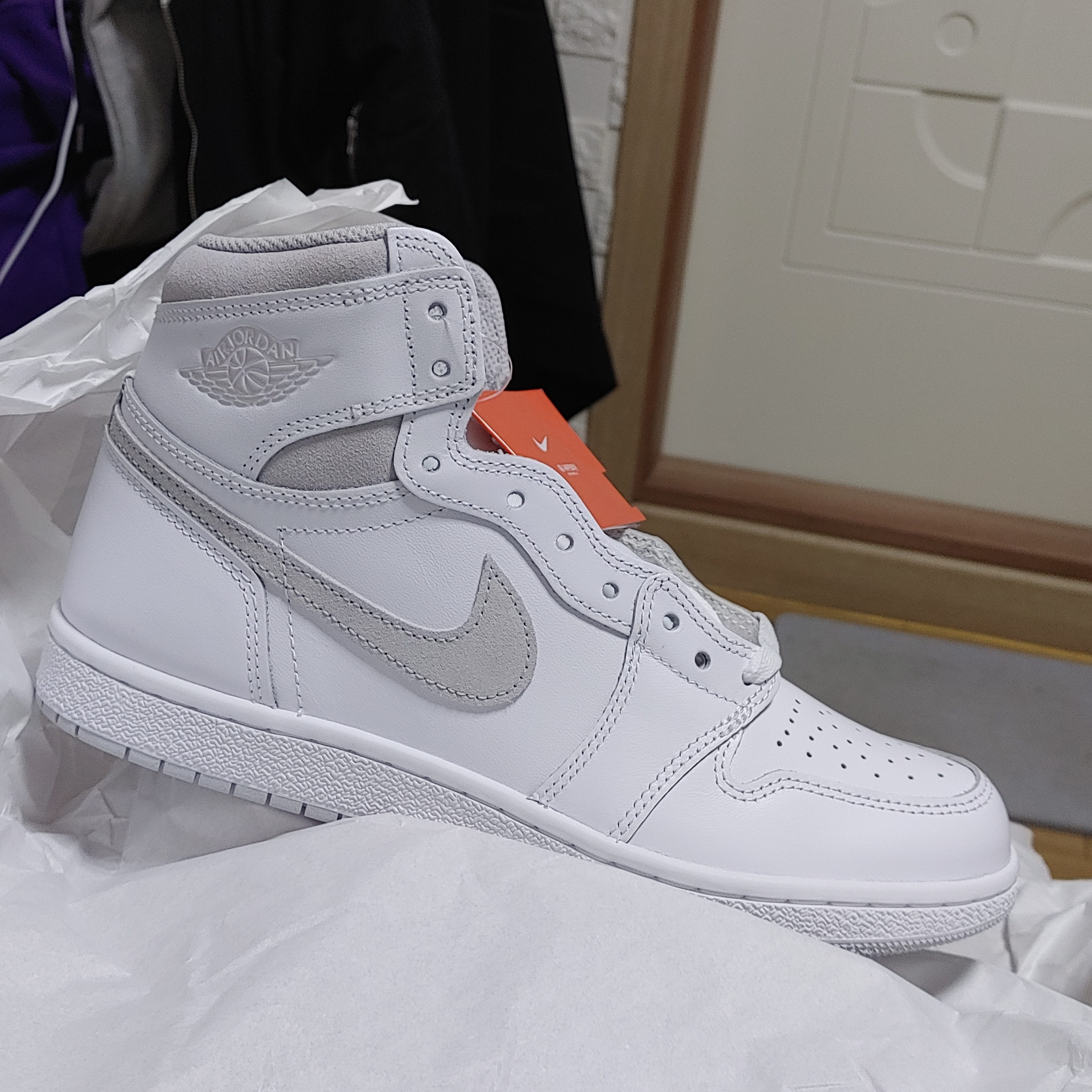 Jordan 1 High 85 Neutral Grey 착용 스타일 - 1