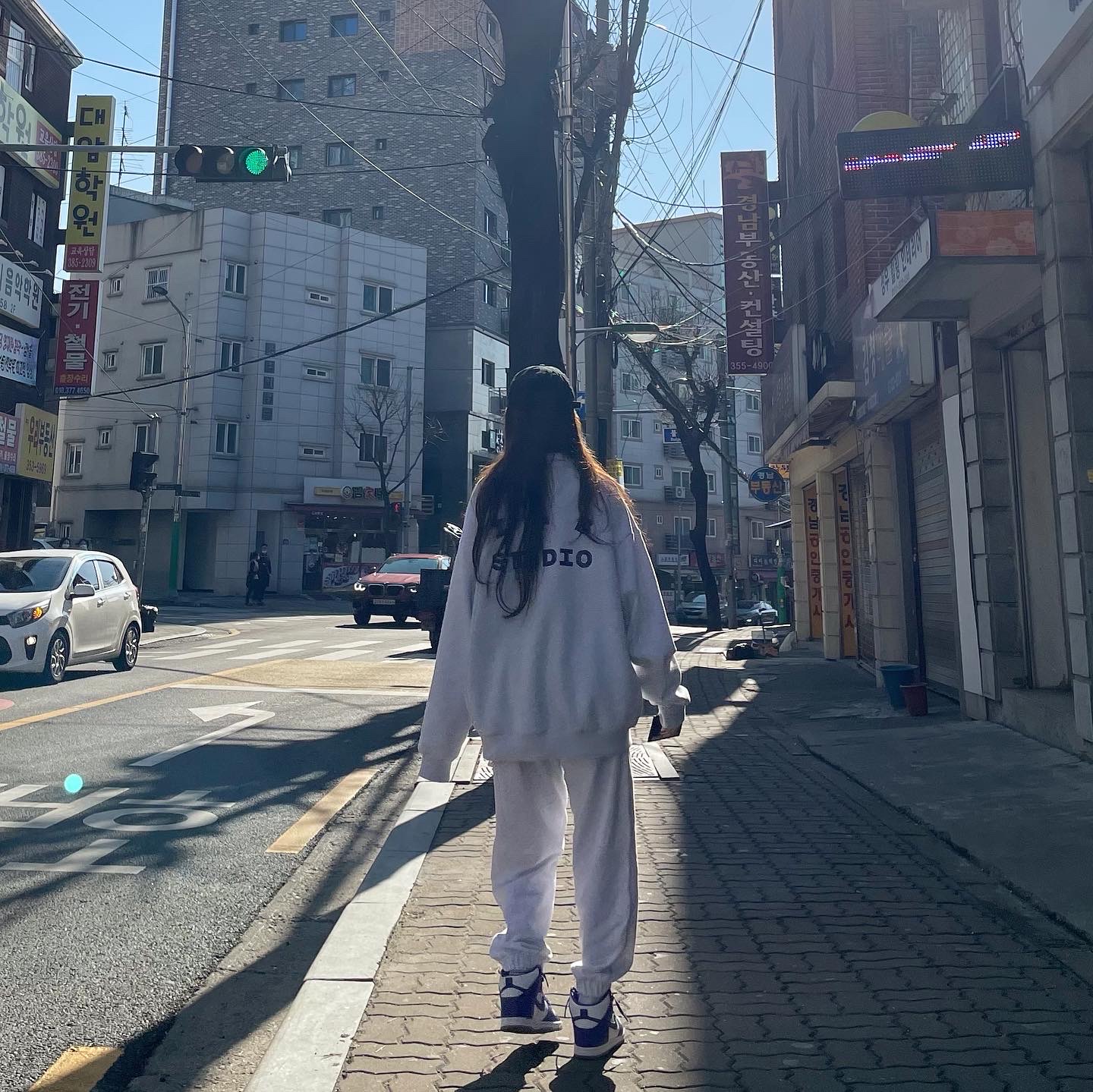 IAB Studio Half Zip Pullover Light Gray, (W) Nike Dunk High SP Varsity Purple 착용 스타일 - 2