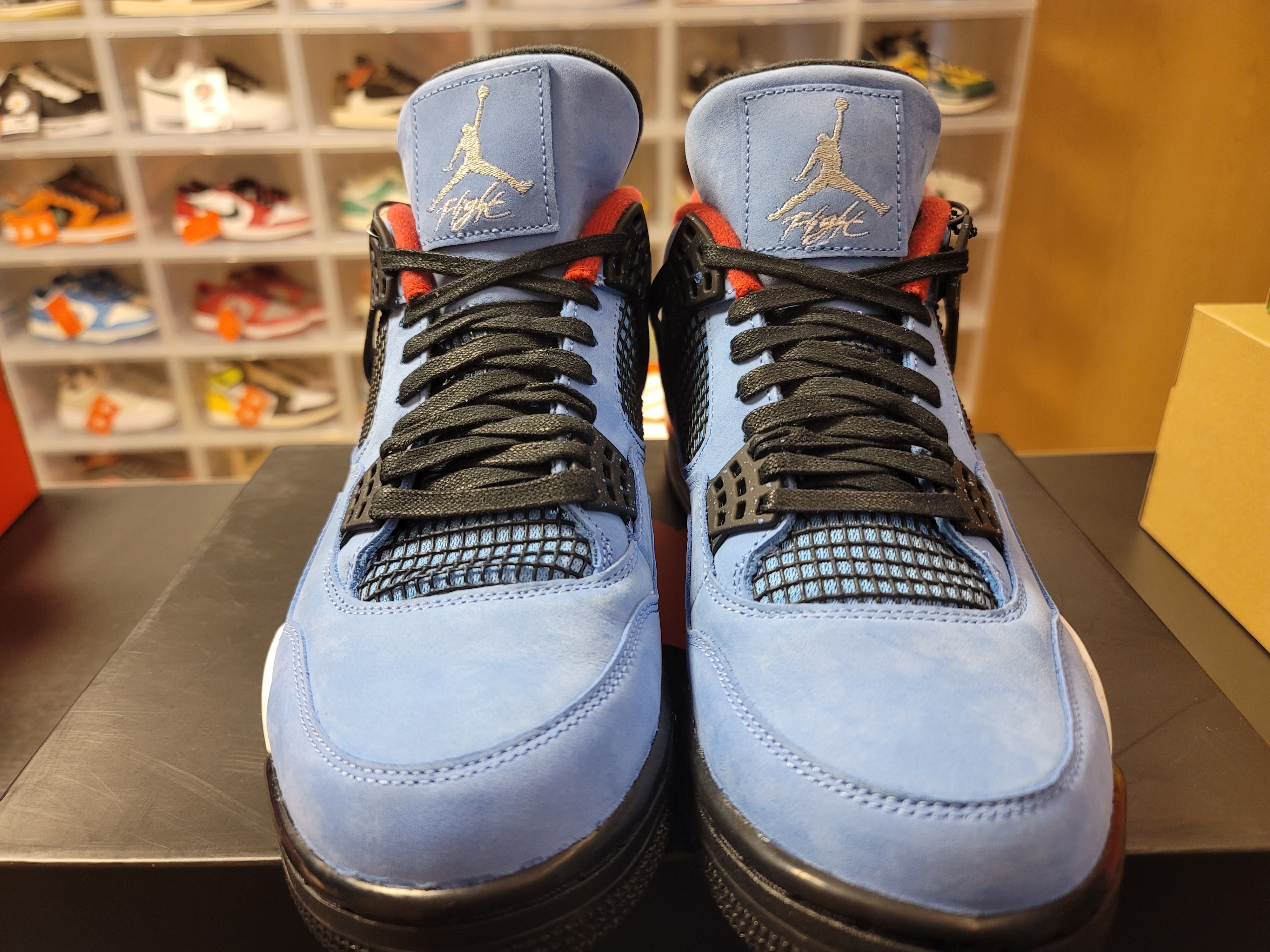 Jordan 4 x Travis Scott Retro Cactus Jack 착용 스타일 - 1