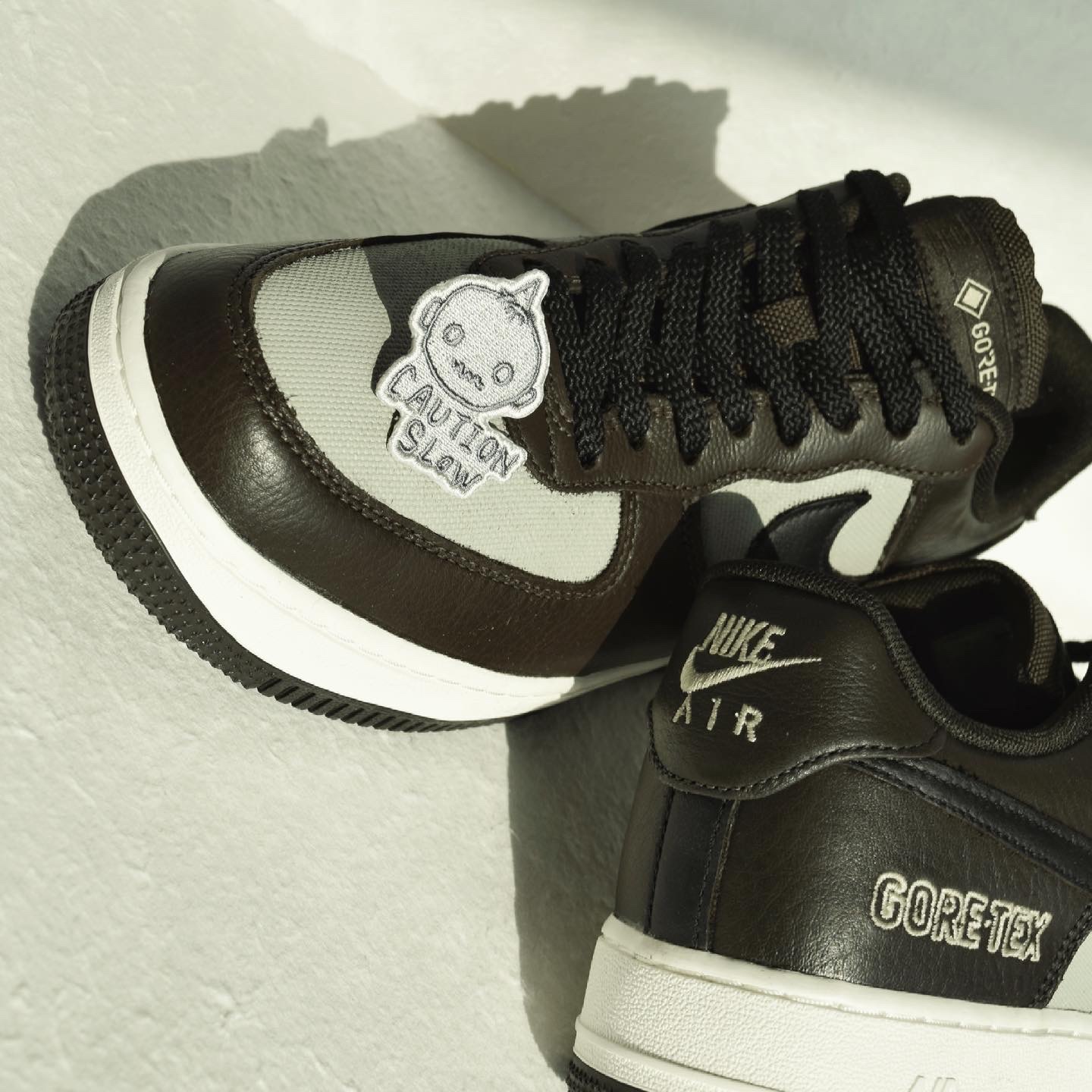 Nike Air Force 1 Low Gore-Tex Baroque Brown 착용 스타일 - 3