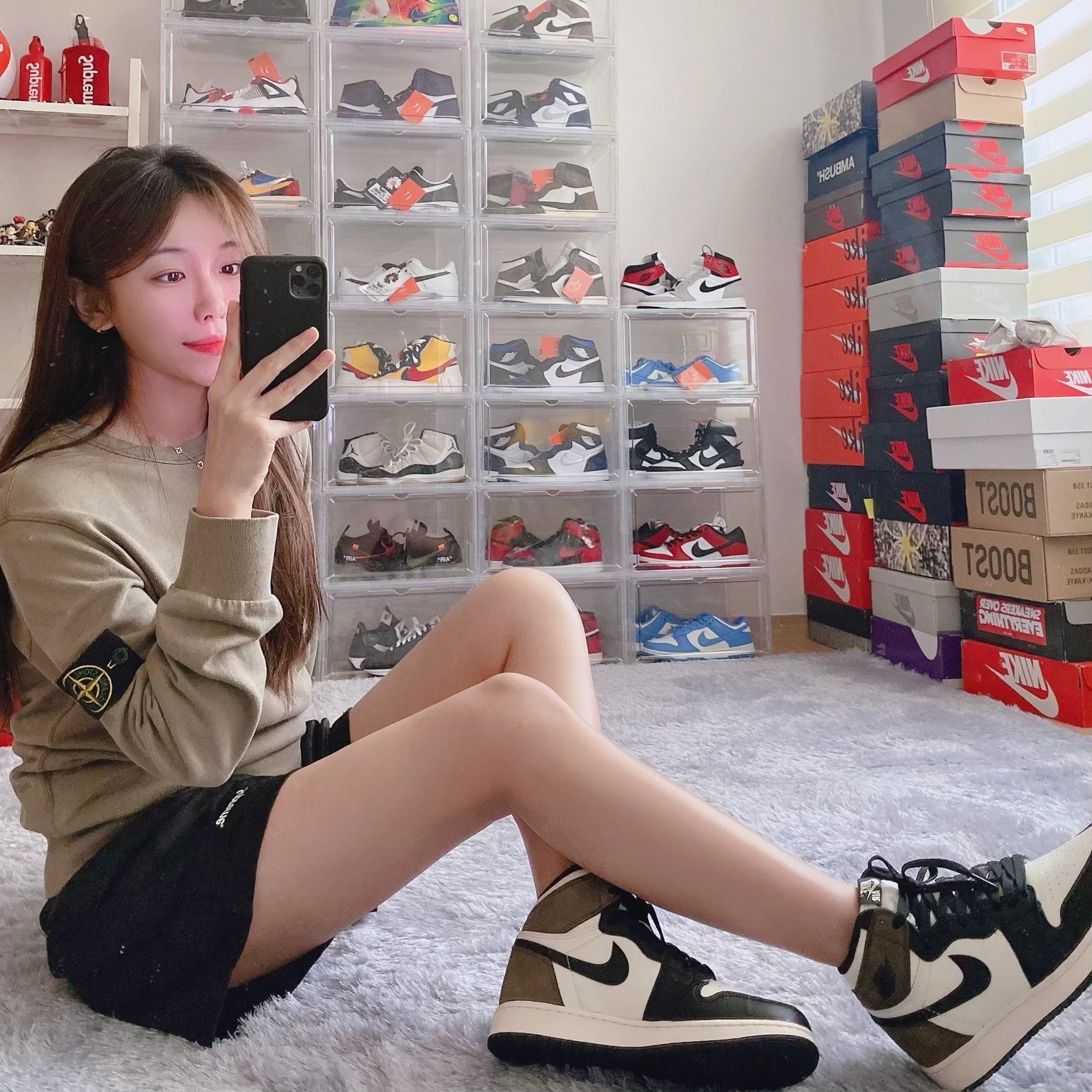 (GS) Jordan 1 Retro High OG Black Mocha, Jordan 1 Retro High OG Black Mocha 착용 스타일