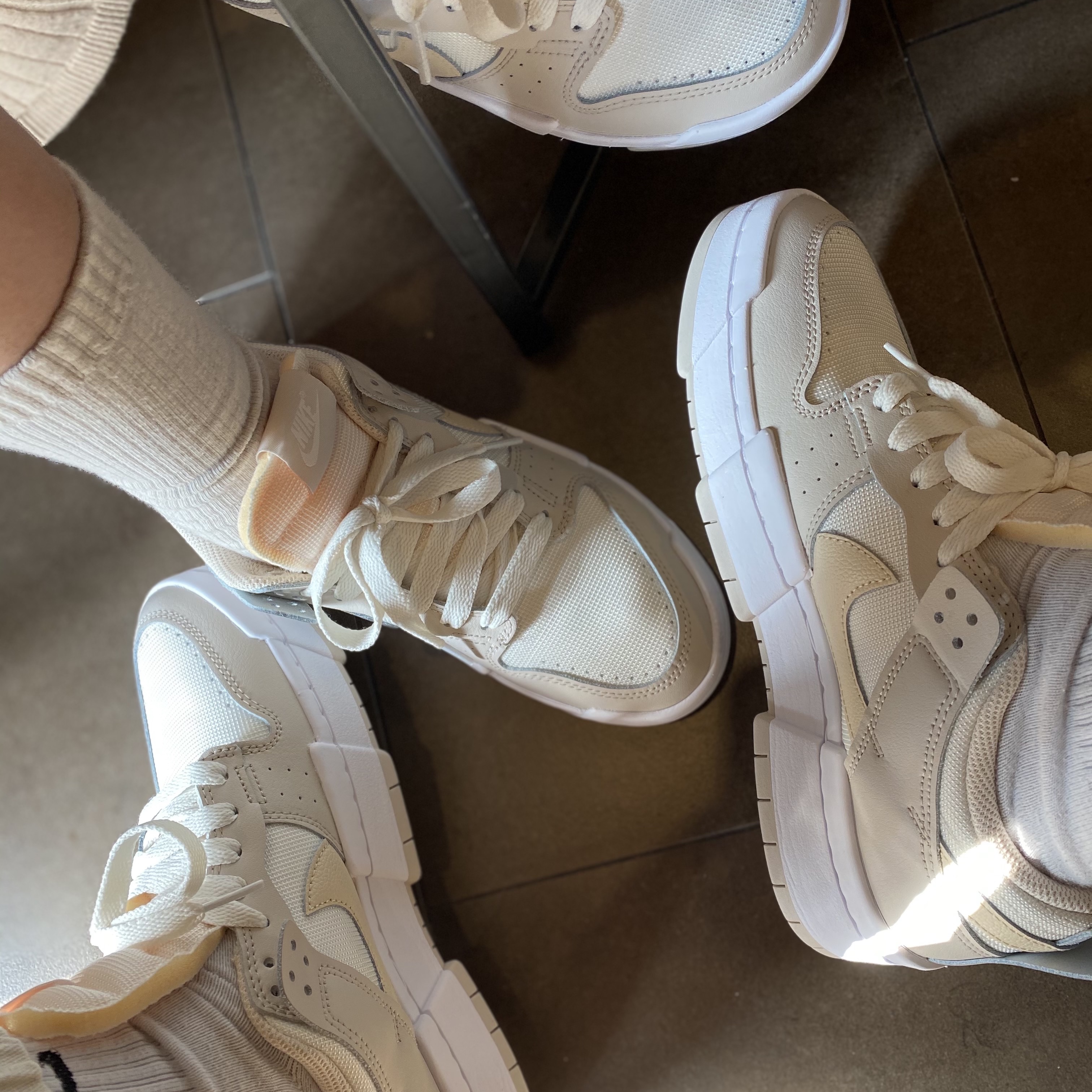 (W) Nike Dunk Low Disrupt Desert Sand 착용 스타일