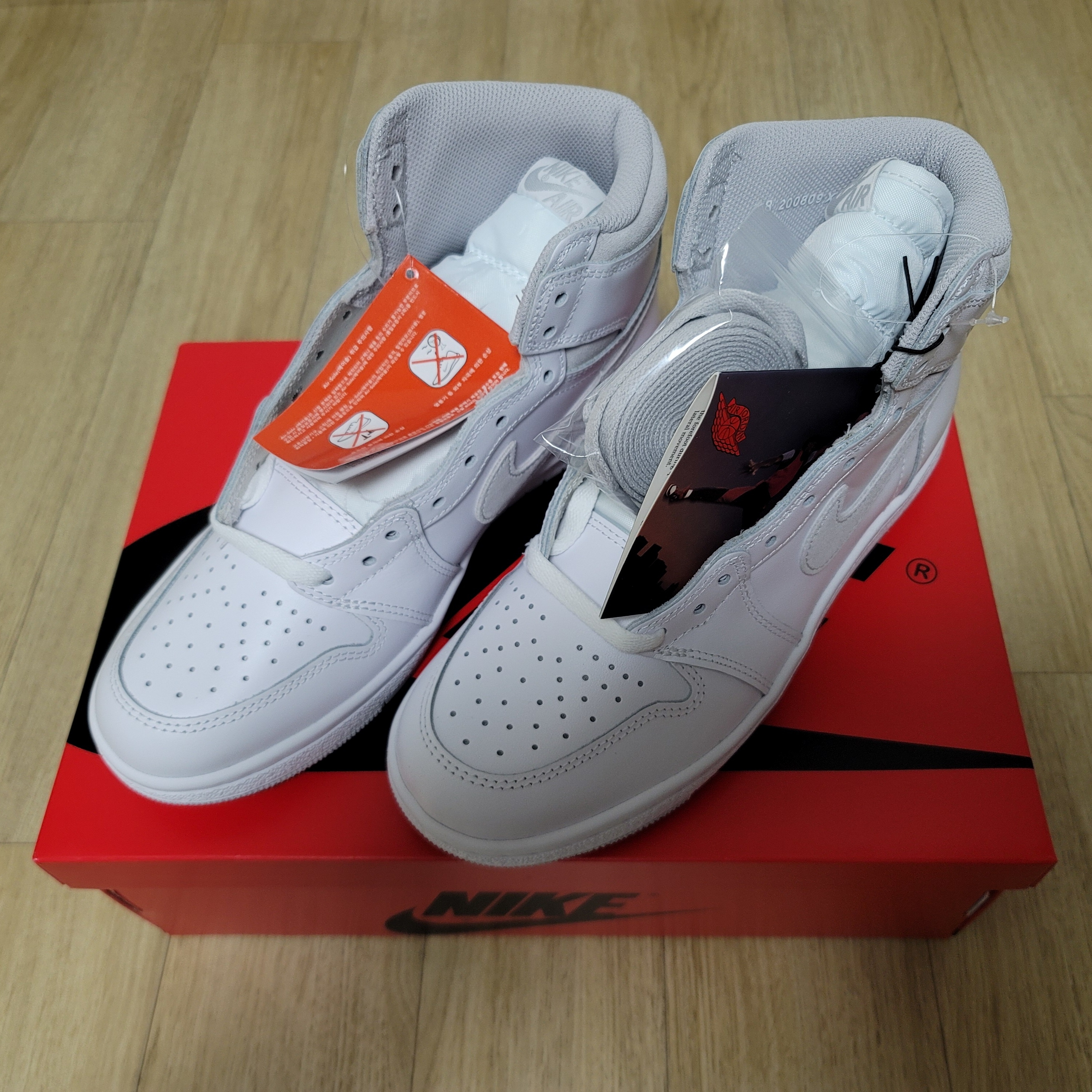 Jordan 1 High 85 Neutral Grey 착용 스타일 - 2