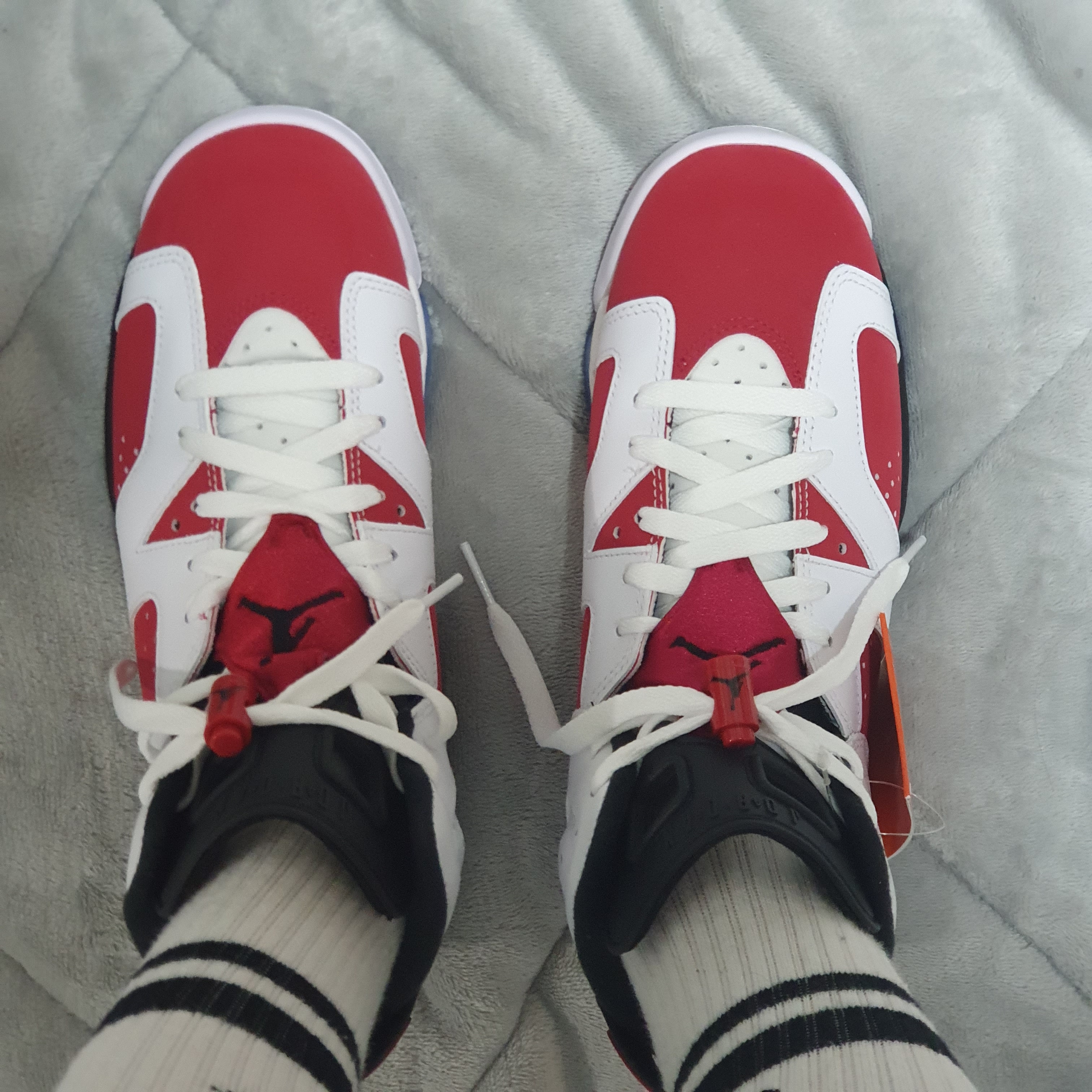 (GS) Jordan 6 Retro Carmine 2021 착용 스타일 - 1