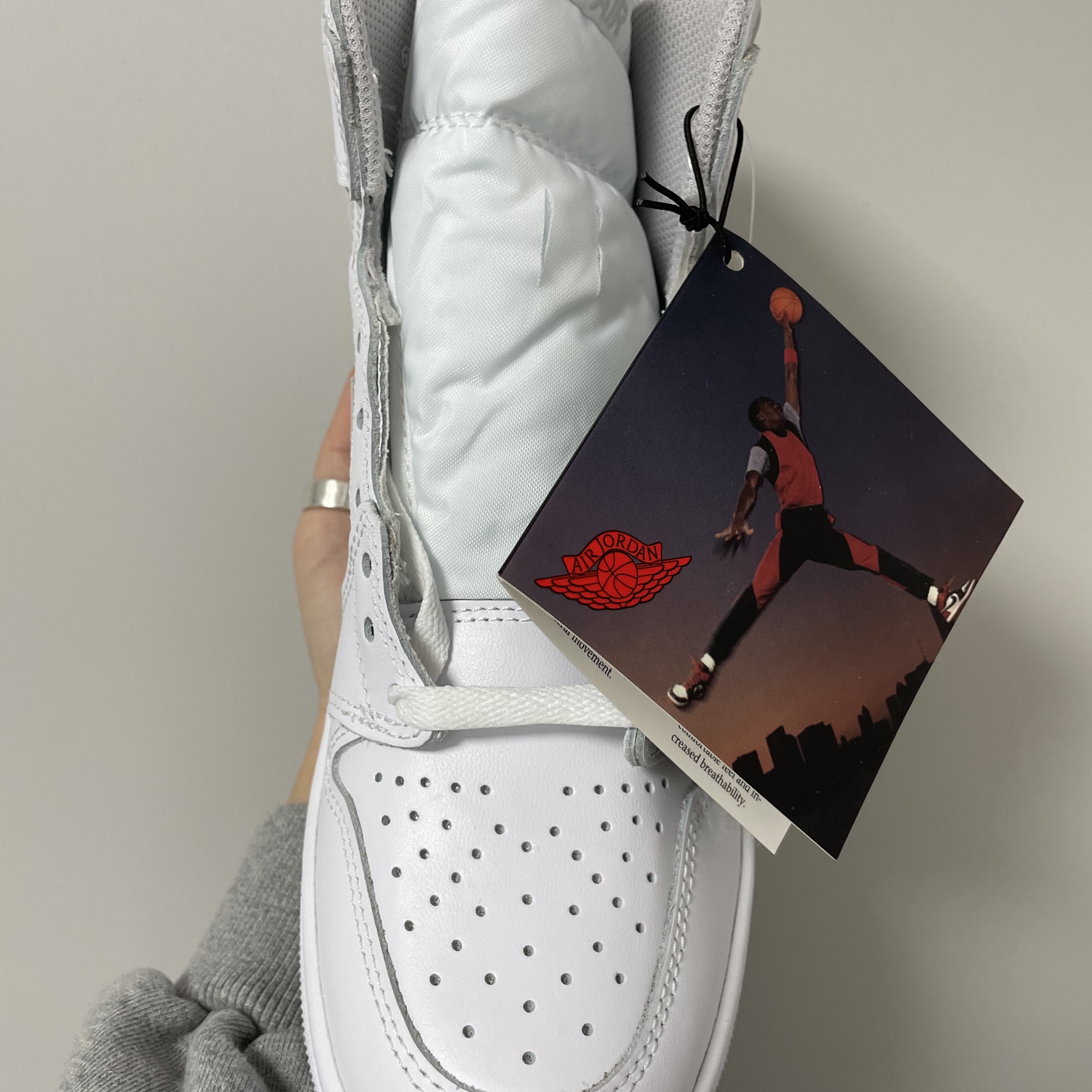 Jordan 1 High 85 Neutral Grey 착용 스타일 - 3
