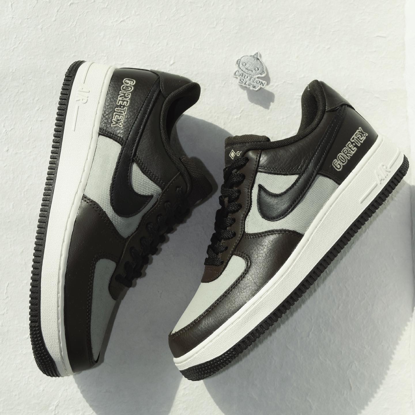 Nike Air Force 1 Low Gore-Tex Baroque Brown 착용 스타일 - 1