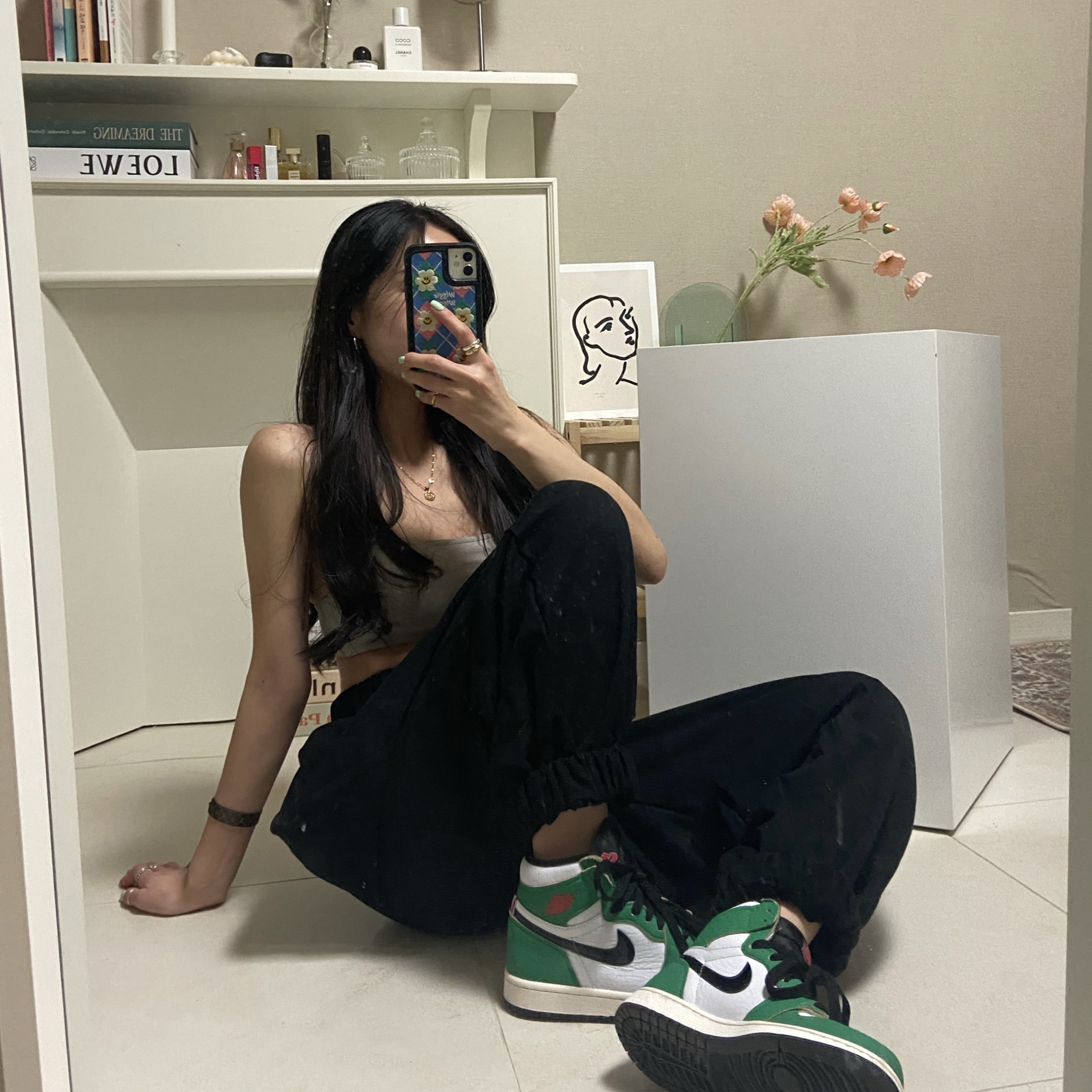 (W) Jordan 1 Retro High OG Lucky Green 착용 스타일 - 1