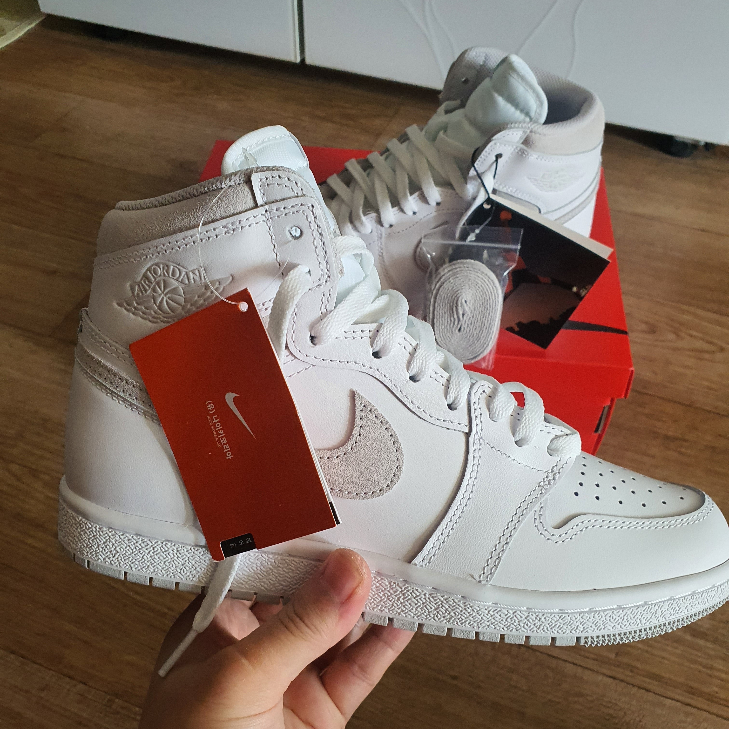 Jordan 1 High 85 Neutral Grey 착용 스타일 - 1