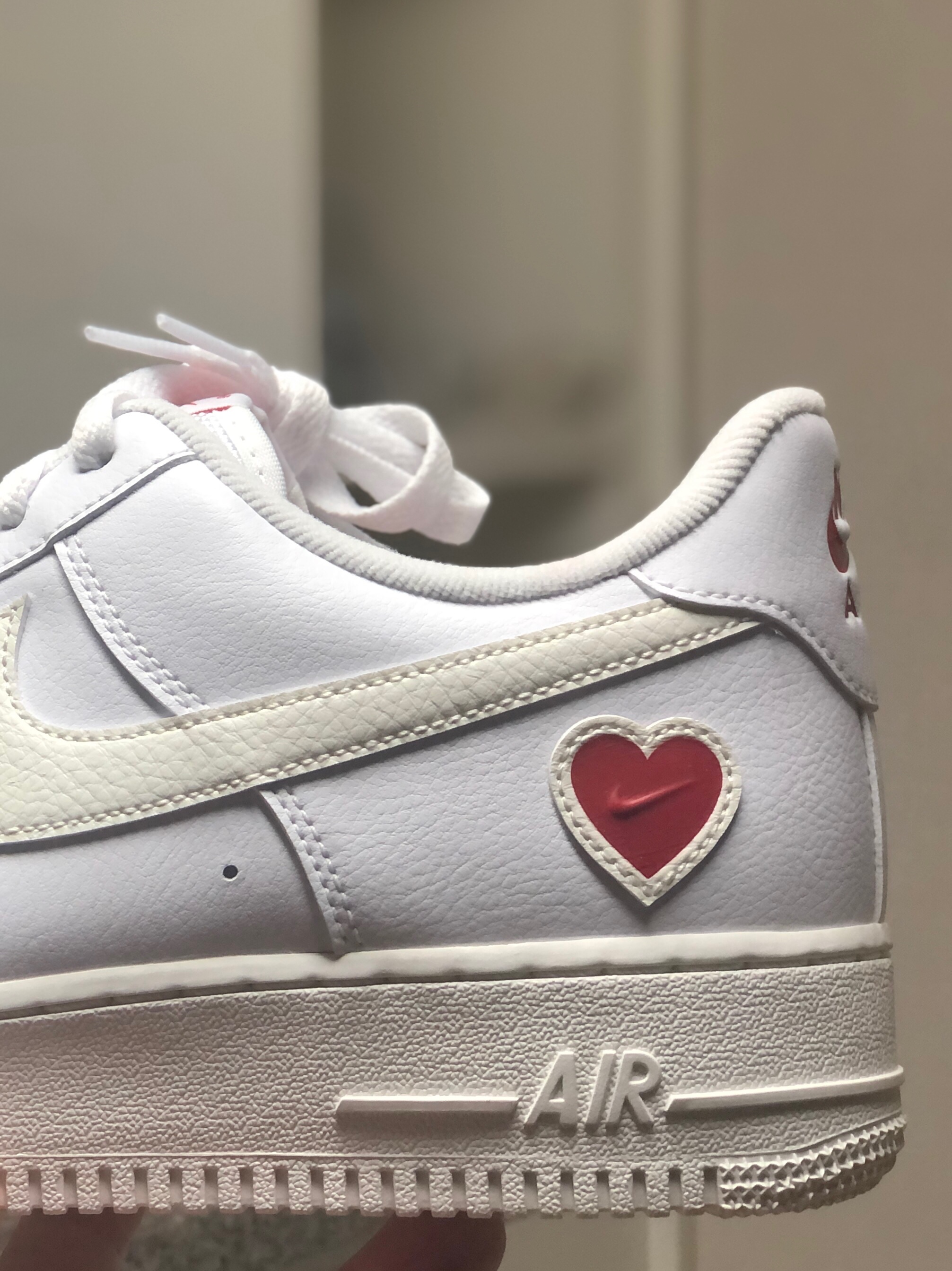 Nike Air Force 1 Low Valentine Day 2021 착용 스타일 - 2
