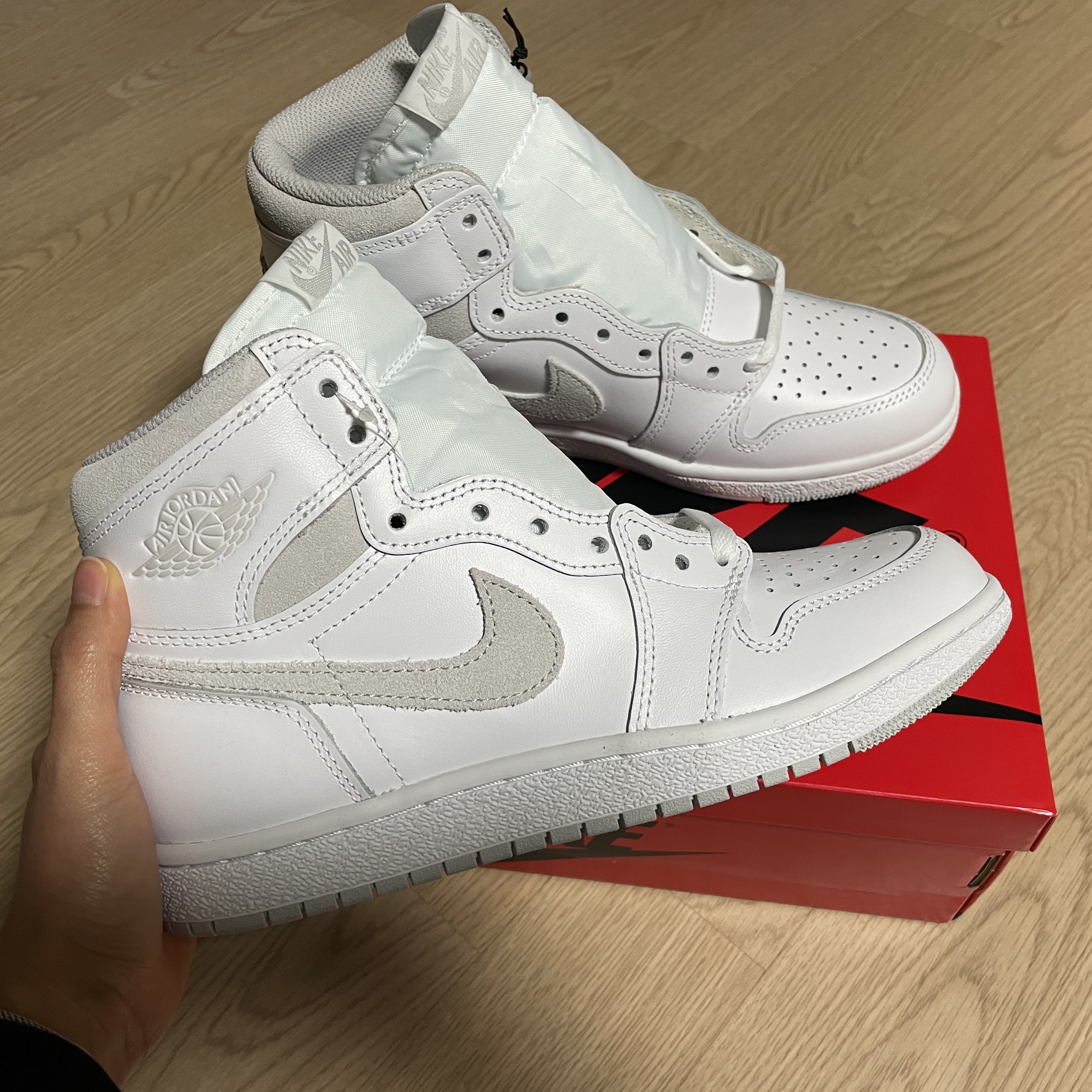 Jordan 1 High 85 Neutral Grey 착용 스타일 - 1