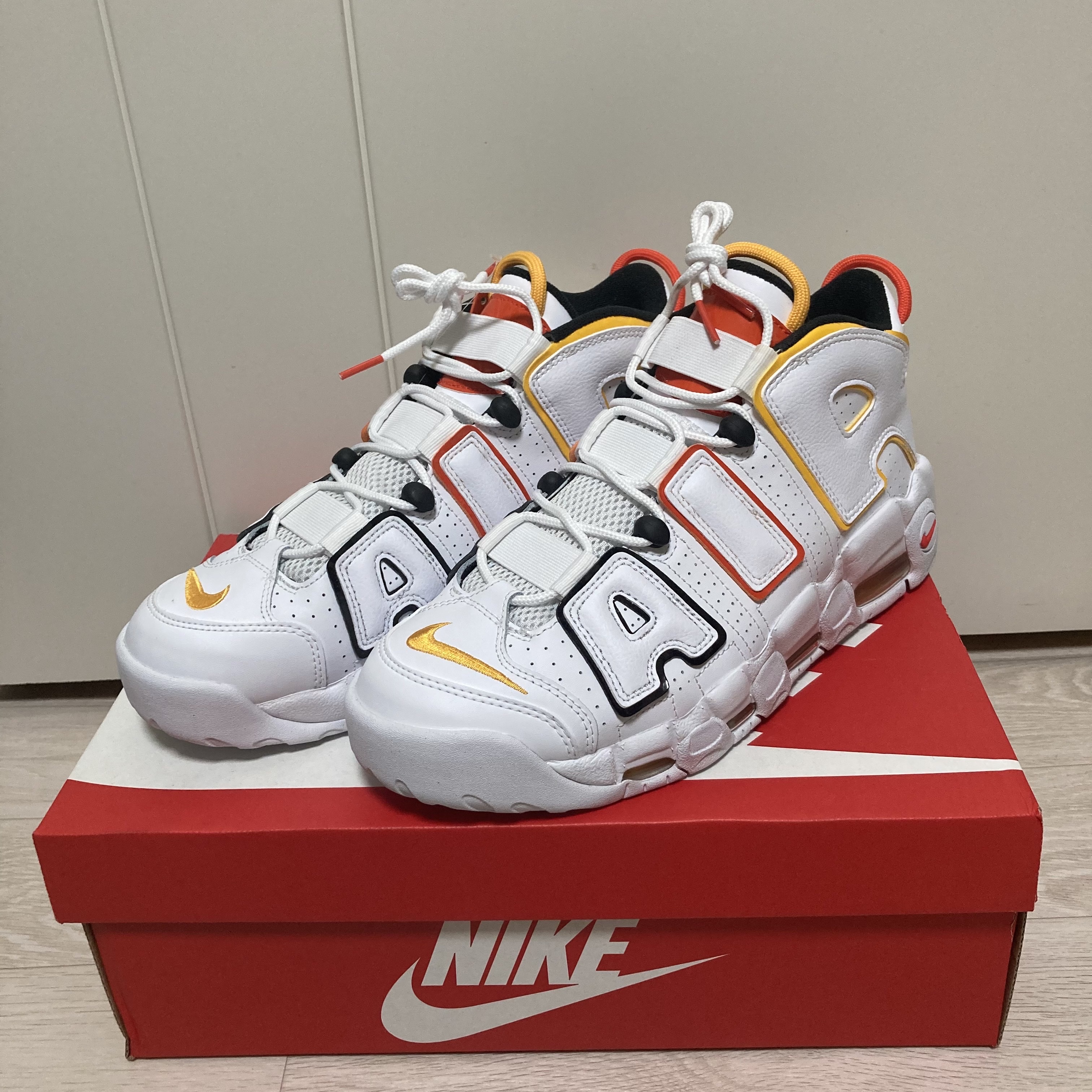 Nike Air More Uptempo Rayguns 착용 스타일 - 2