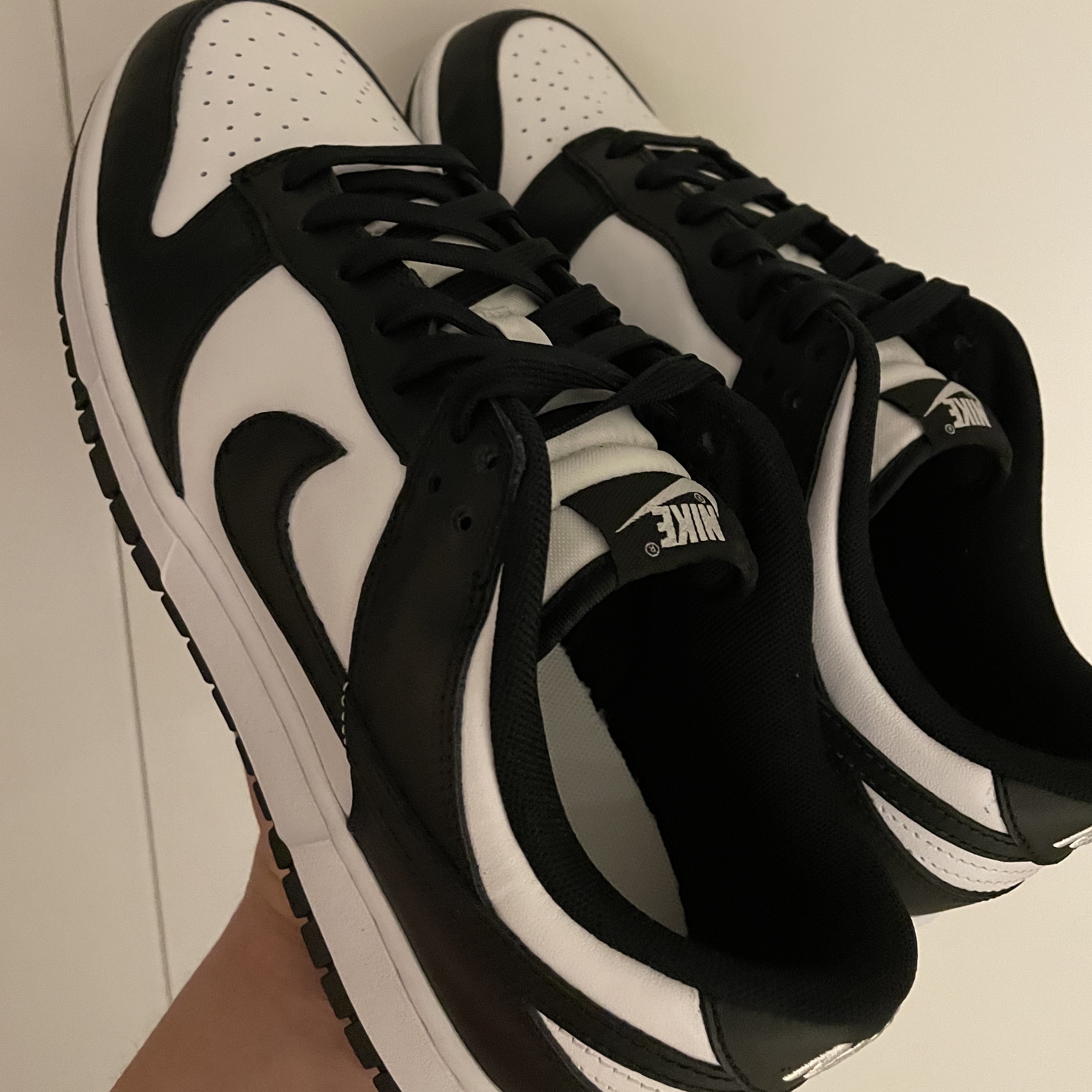 Nike Dunk Low Retro Black 착용 스타일
