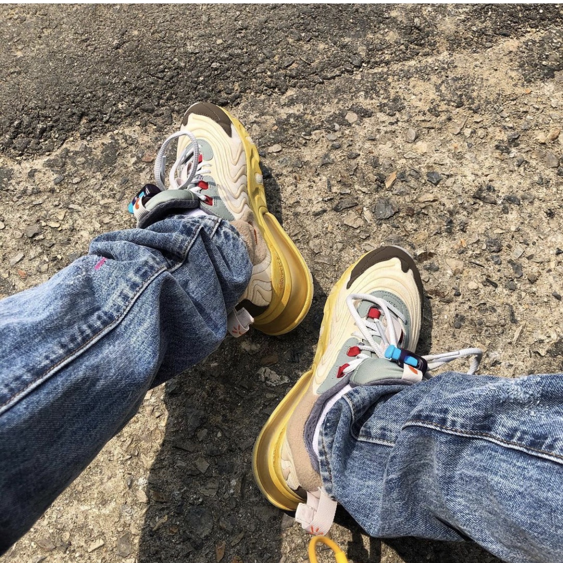 Nike x Travis Scott Air Max 270 React Cactus Trails 착용 스타일