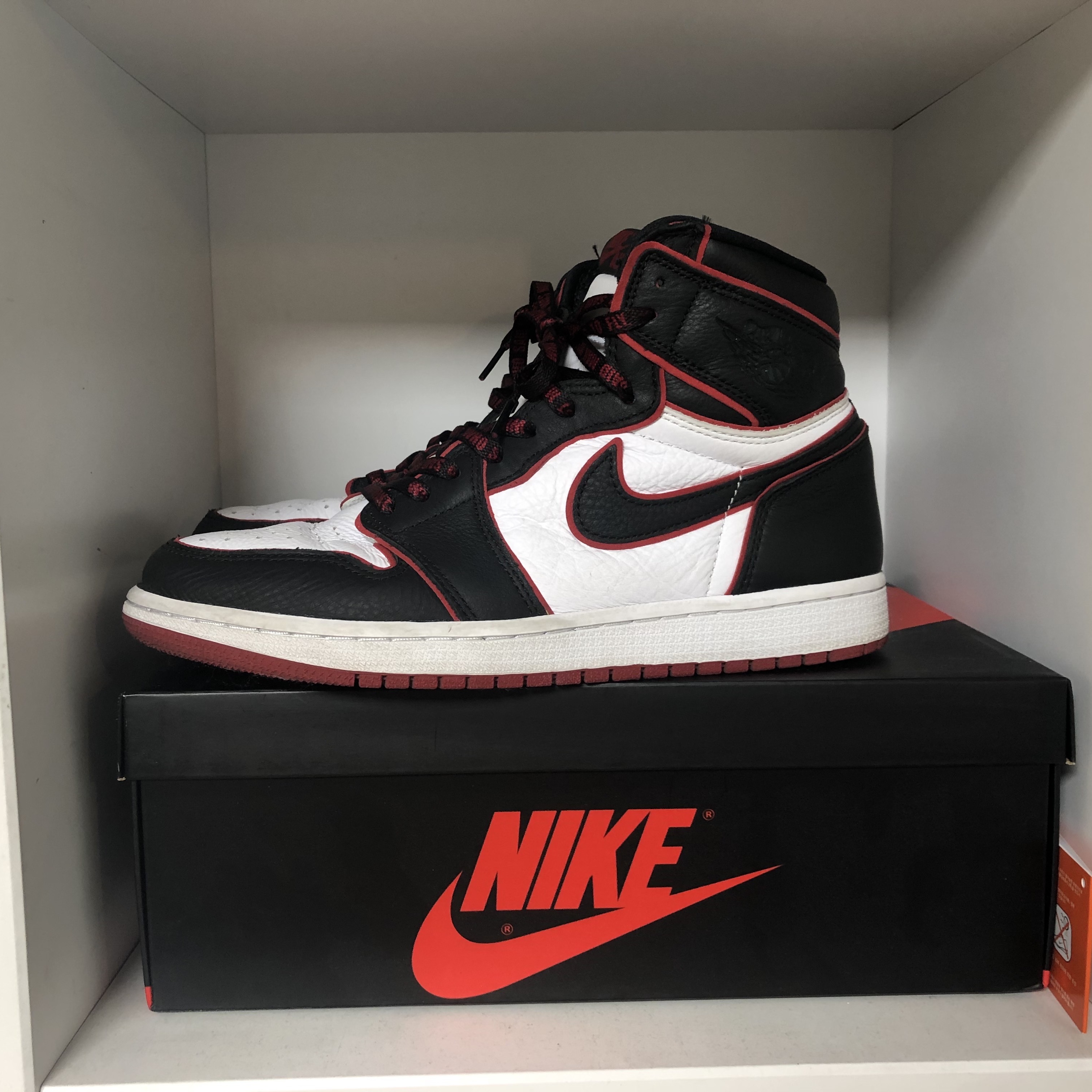 Jordan 1 Retro High OG Bloodline, (GS) Jordan 1 Retro High OG Bloodline 착용 스타일