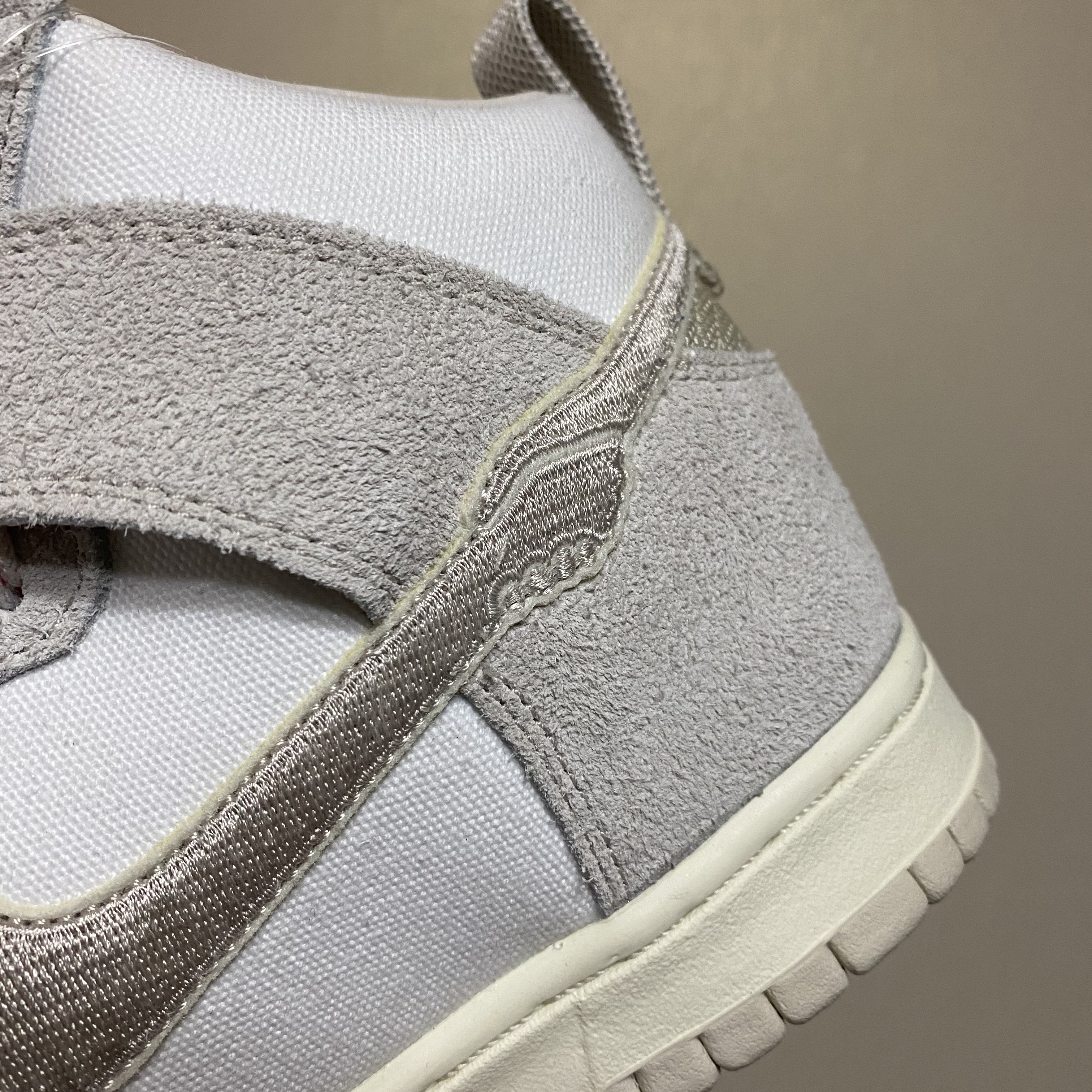 Nike x Notre Dunk High Light Orewood Brown 착용 스타일 - 2