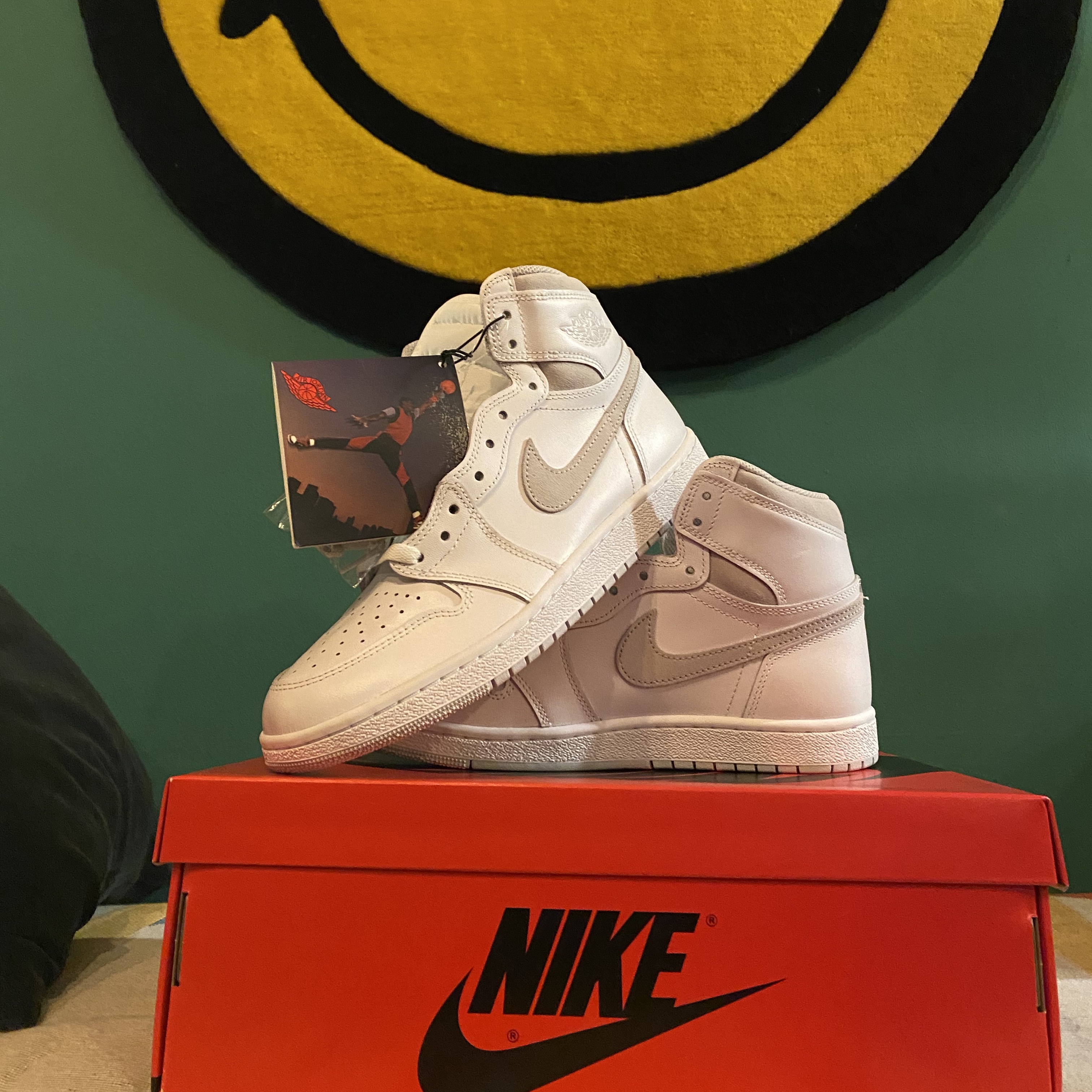 Jordan 1 High 85 Neutral Grey 착용 스타일