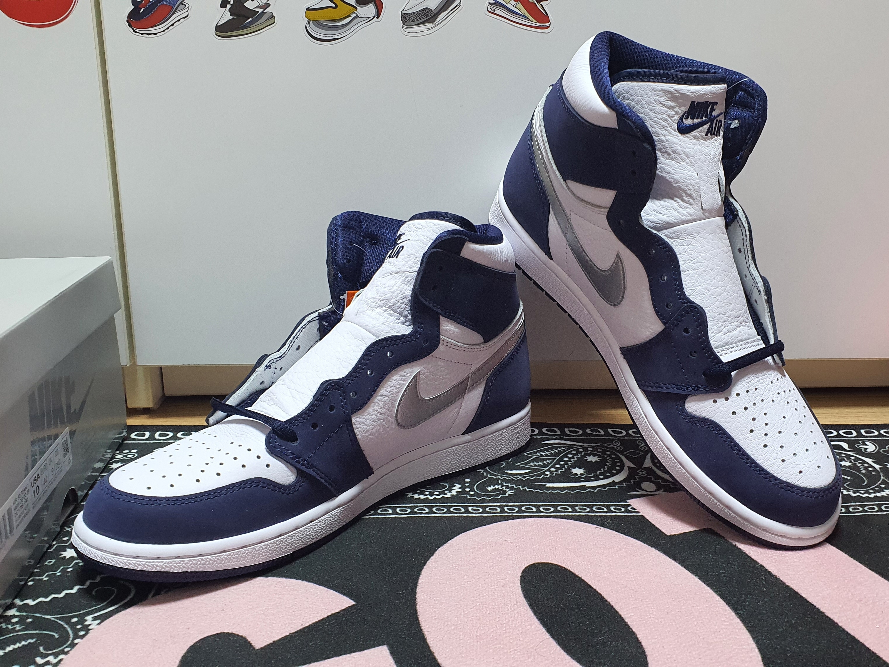 Jordan 1 Retro High OG CO.JP Midnight Navy 착용 스타일 - 1
