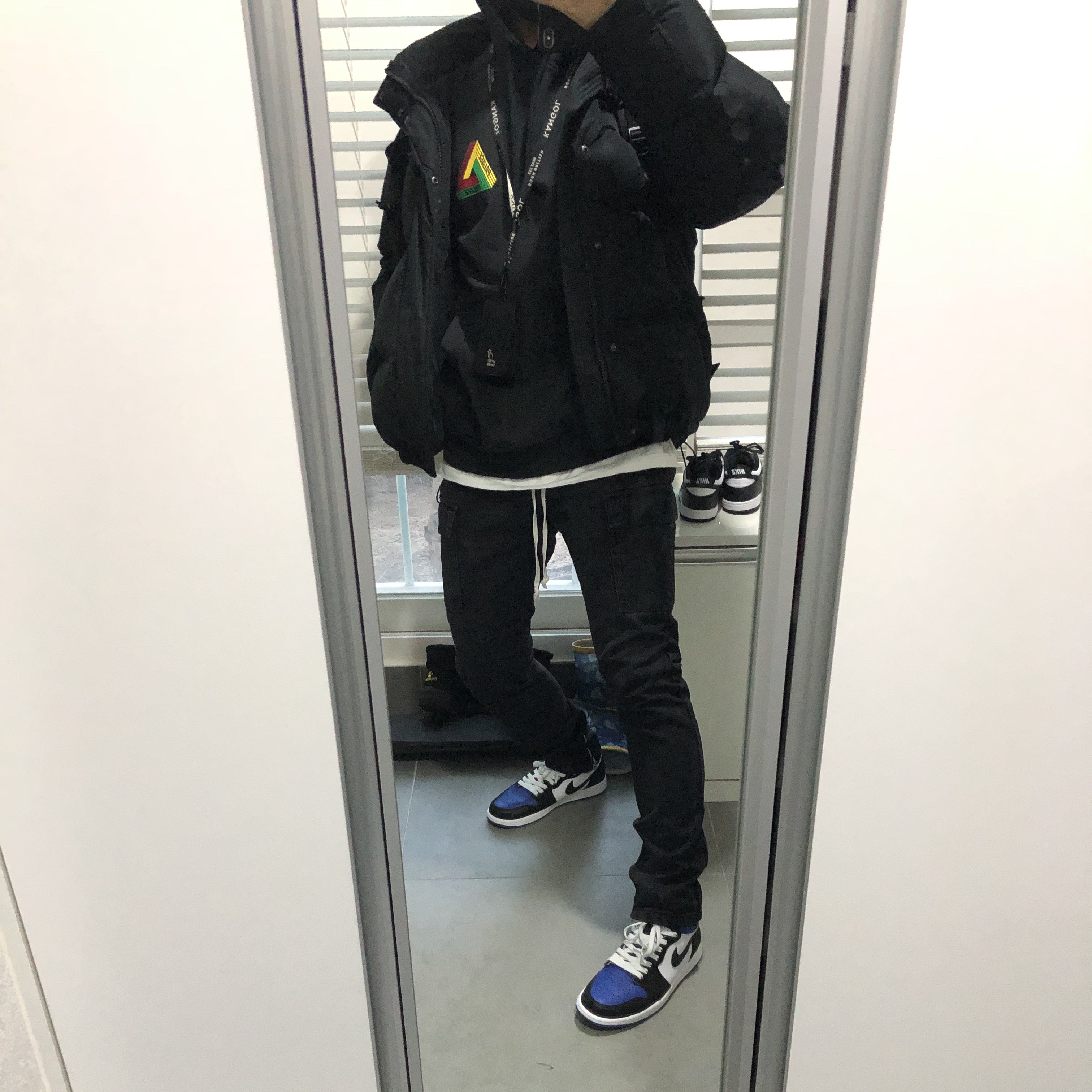 Jordan 1 Retro High OG Royal Toe, Palace Tri-Dart Hood Black - 20FW 착용 스타일 - 1