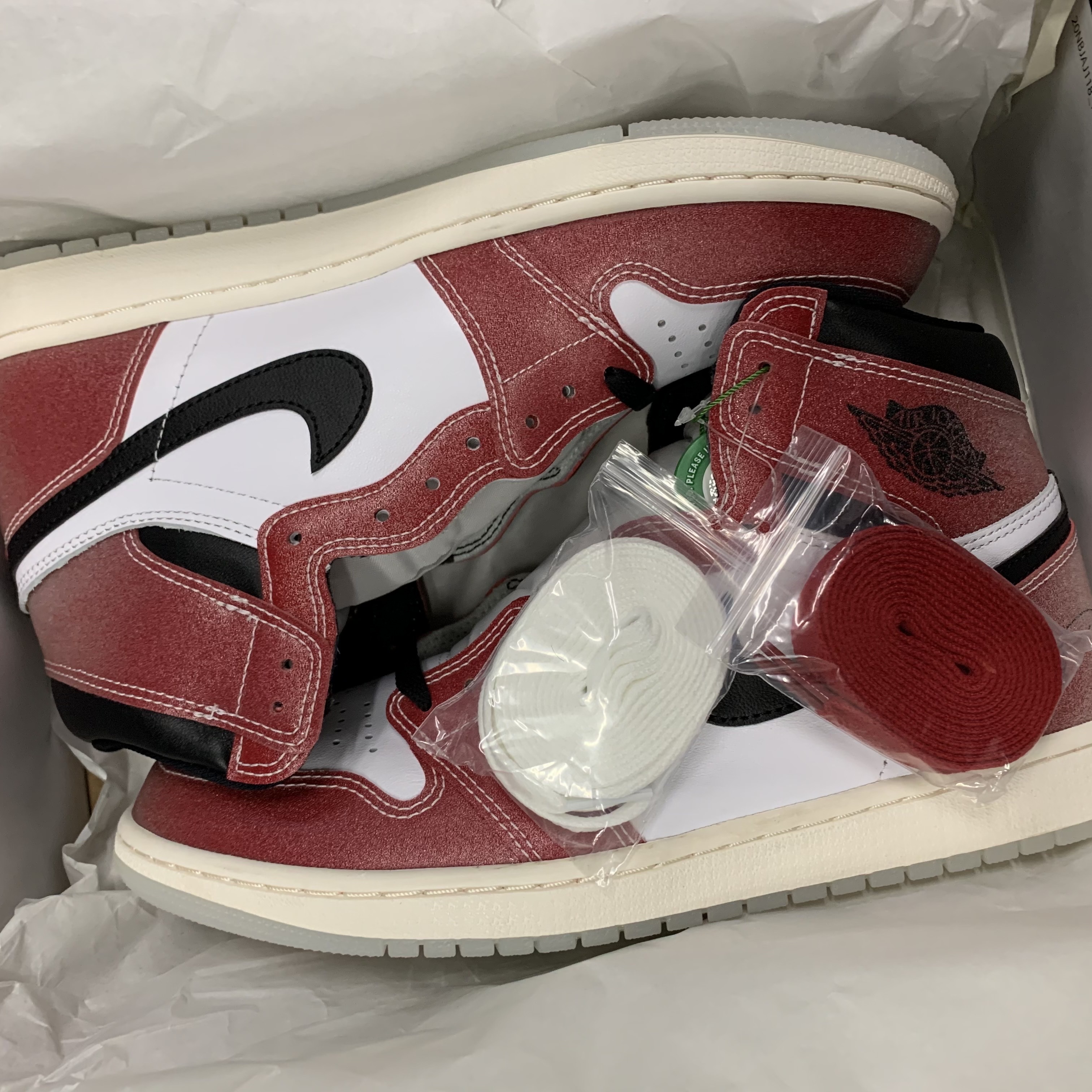 Jordan 1 x Trophy Room Retro High OG SP Chicago 착용 스타일
