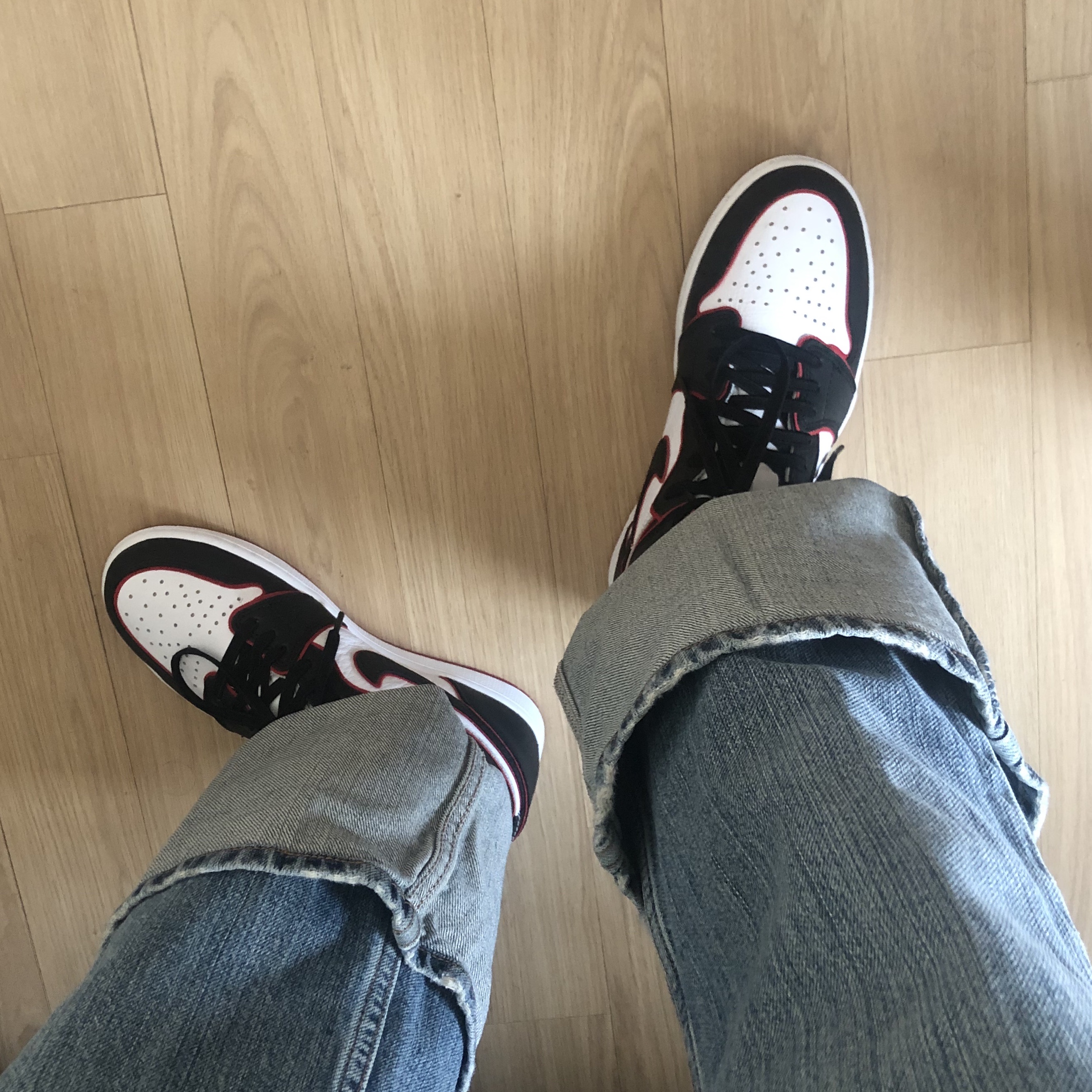 Jordan 1 Retro High OG Bloodline 착용 스타일 - 2