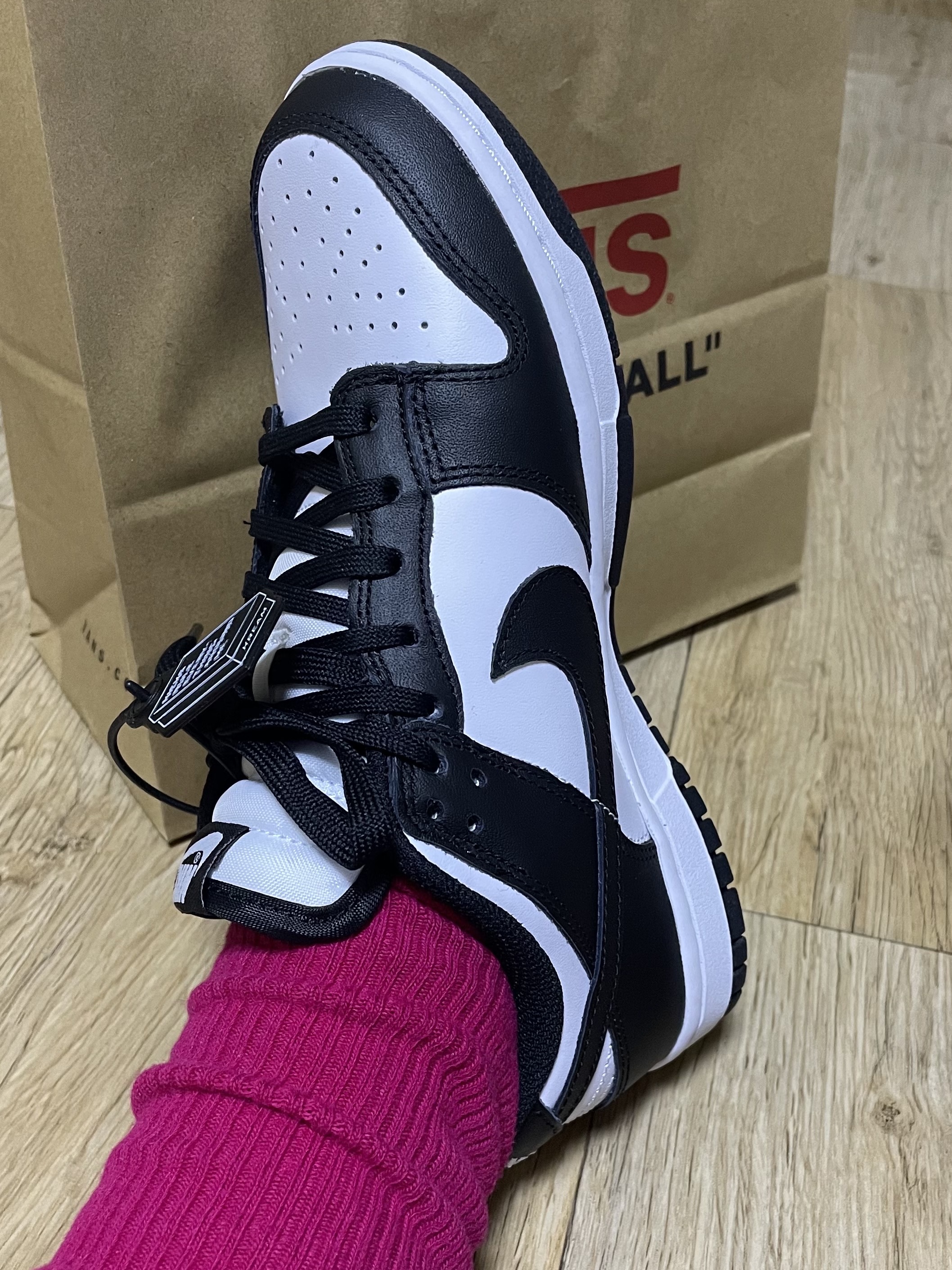Nike Dunk Low Retro Black, (W) Nike Dunk Low Black 착용 스타일 - 1