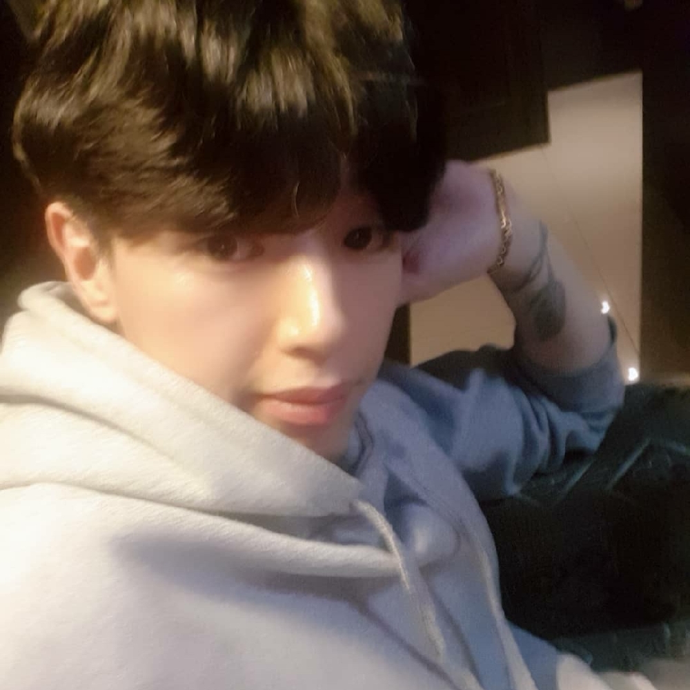 KREAM 프로필 이미지