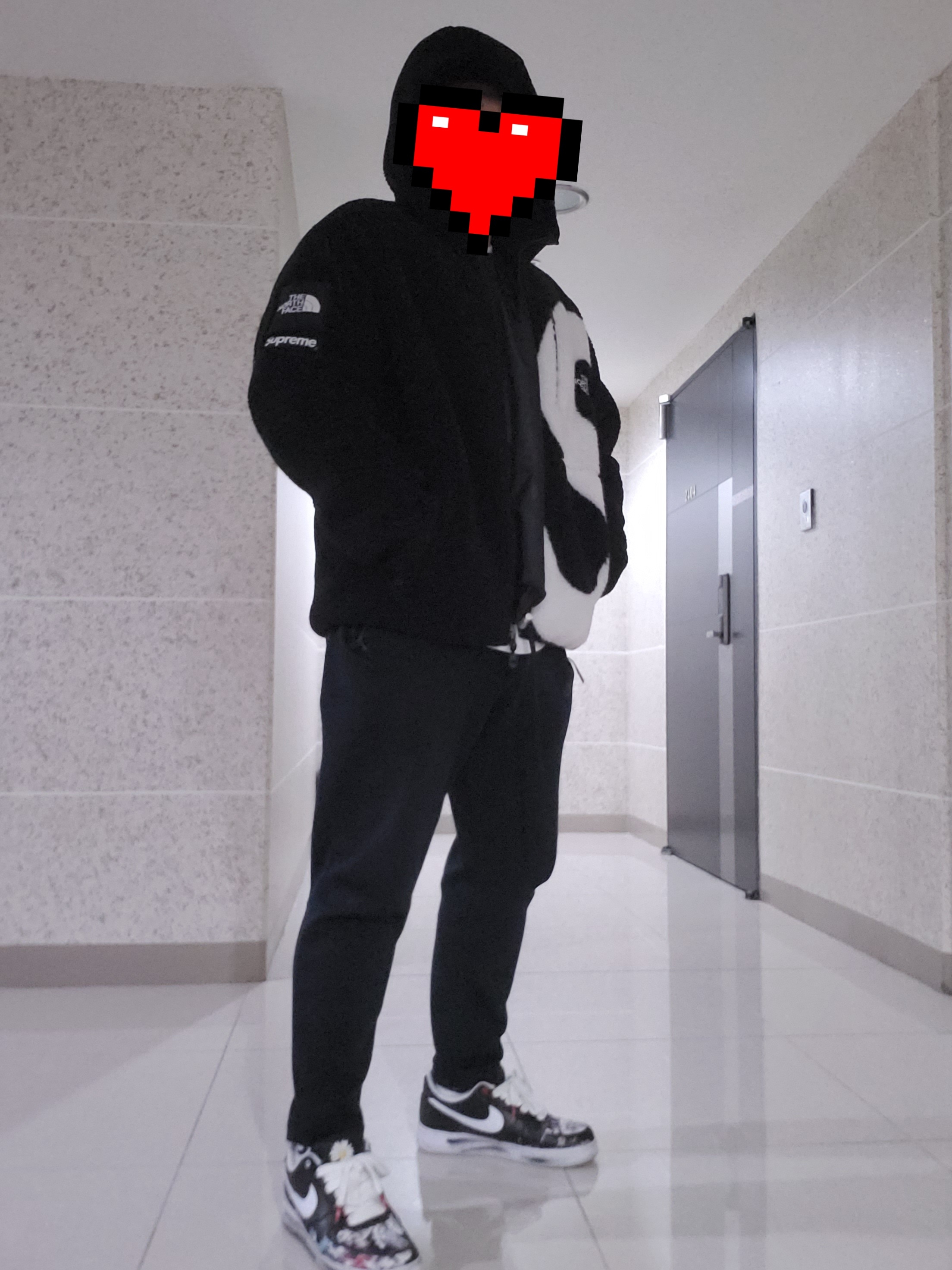 Supreme x The North Face S Logo Hooded Fleece Jacket Black - 20FW, Nike x Peaceminusone Air Force 1 Low Para-Noise 착용 스타일